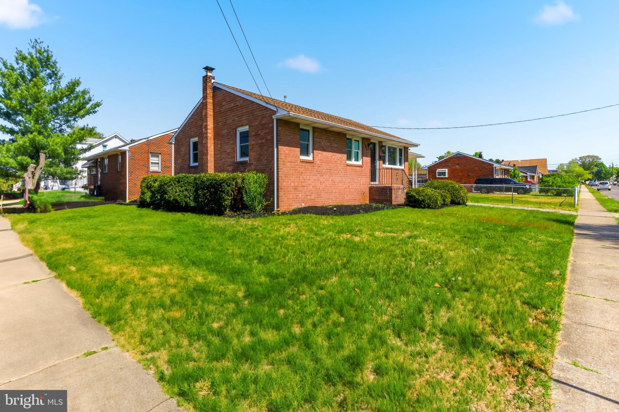 157 S POPLAR STREET