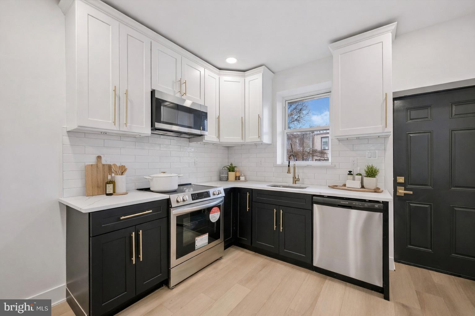 PHILADELPHIA (SOUTHWEST) - Residential