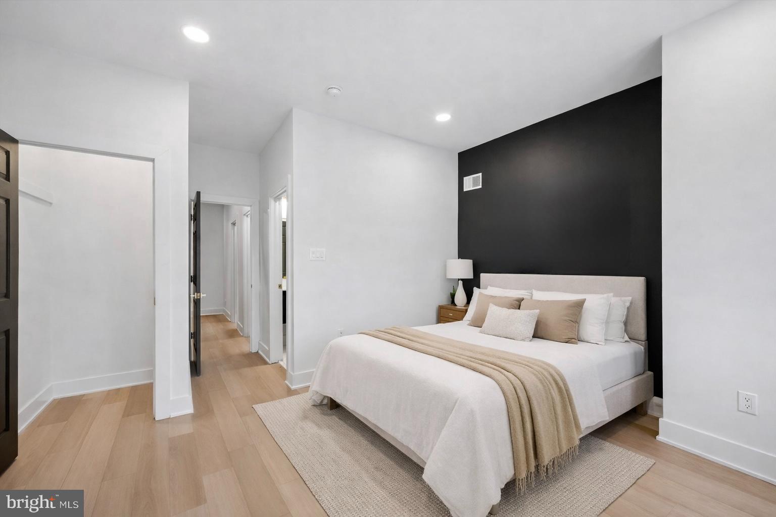 PHILADELPHIA (SOUTHWEST) - Residential