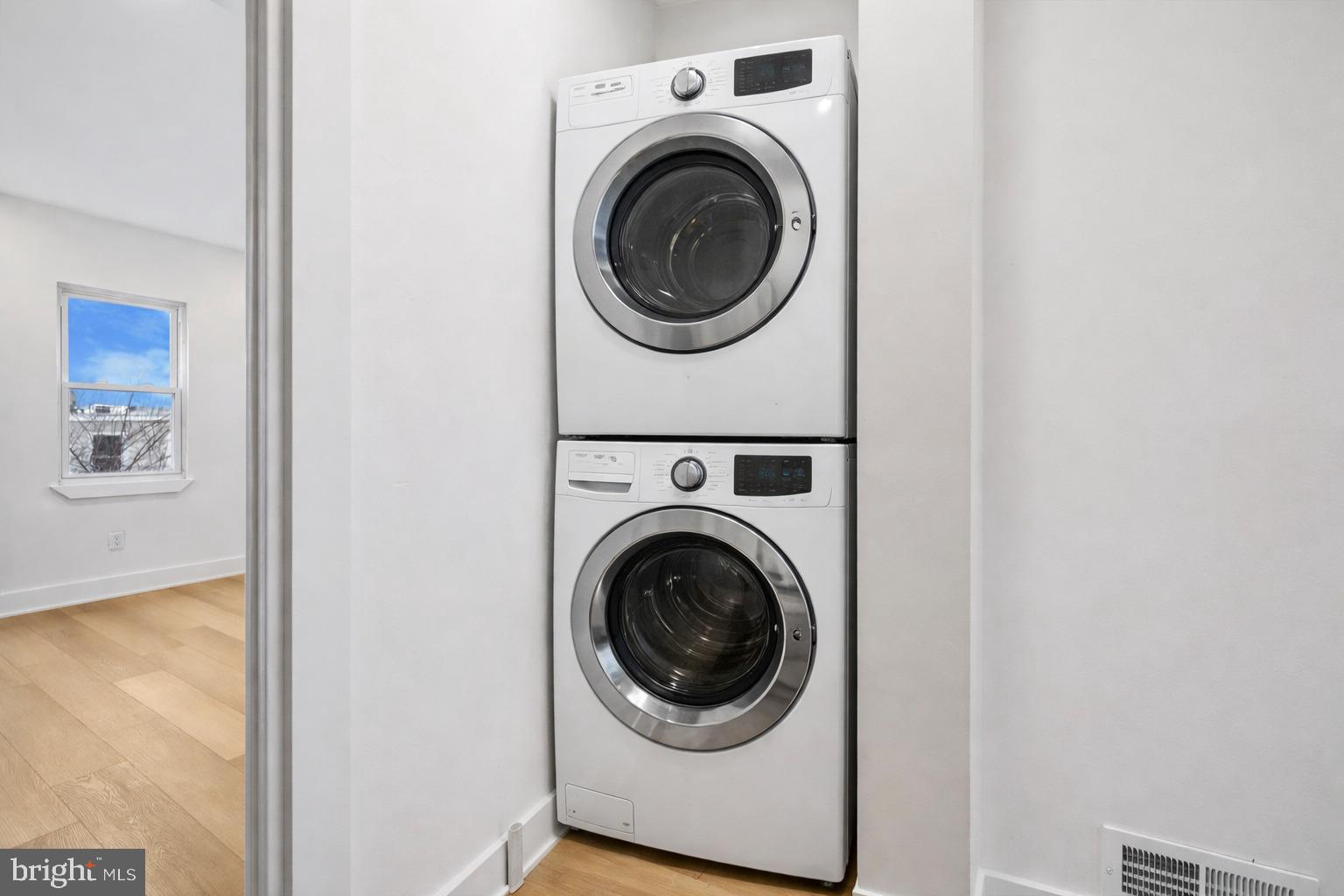 PHILADELPHIA (SOUTHWEST) - Residential