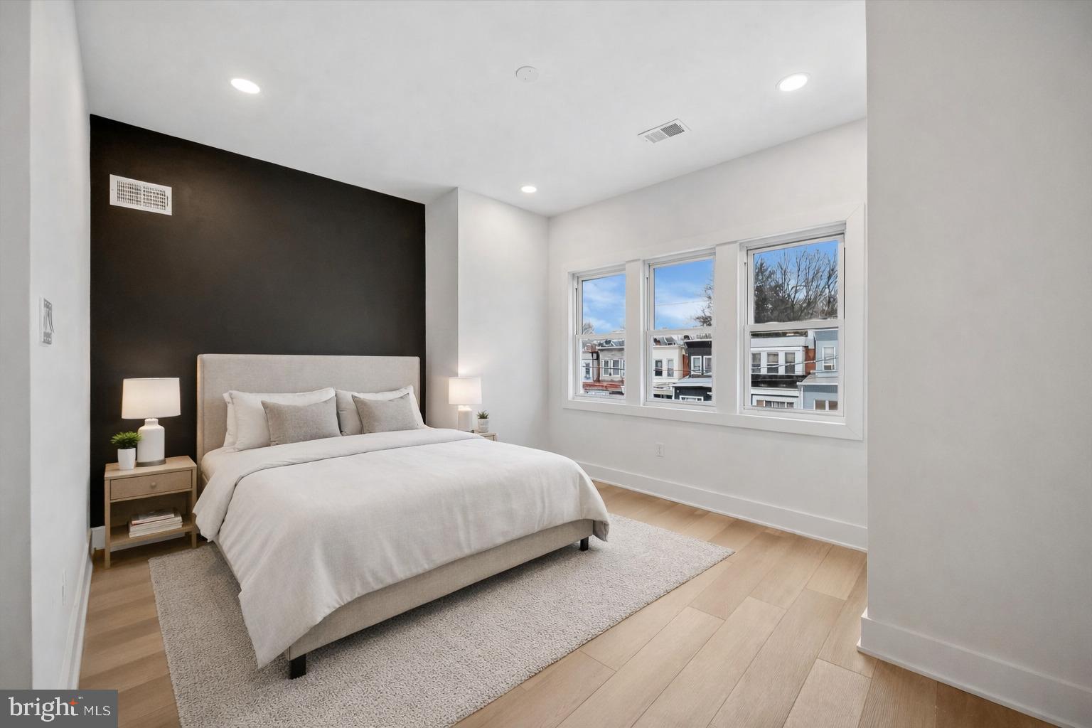 PHILADELPHIA (SOUTHWEST) - Residential