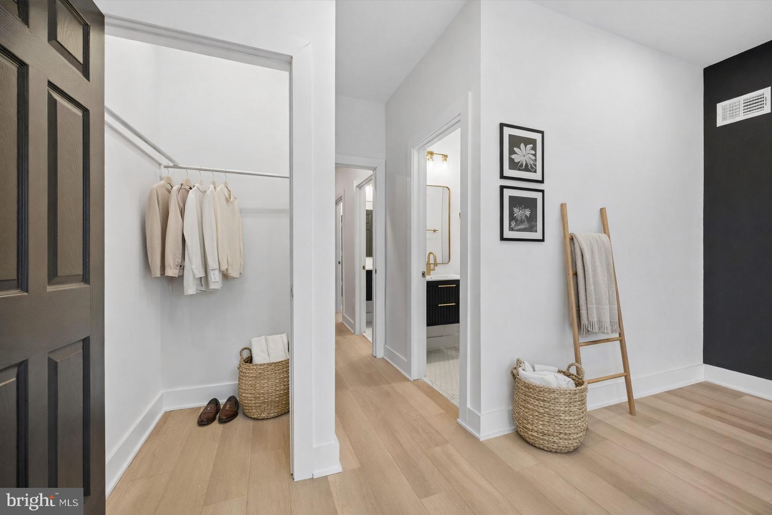 PHILADELPHIA (SOUTHWEST) - Residential