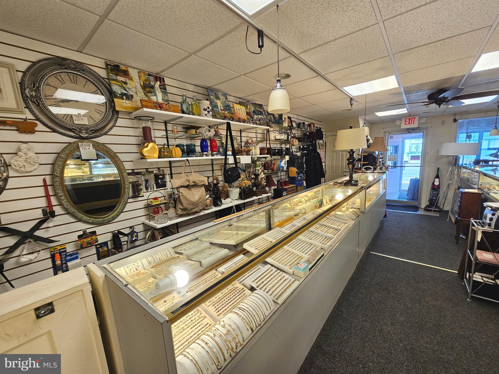 FERN ROCK - Commercial Sale
