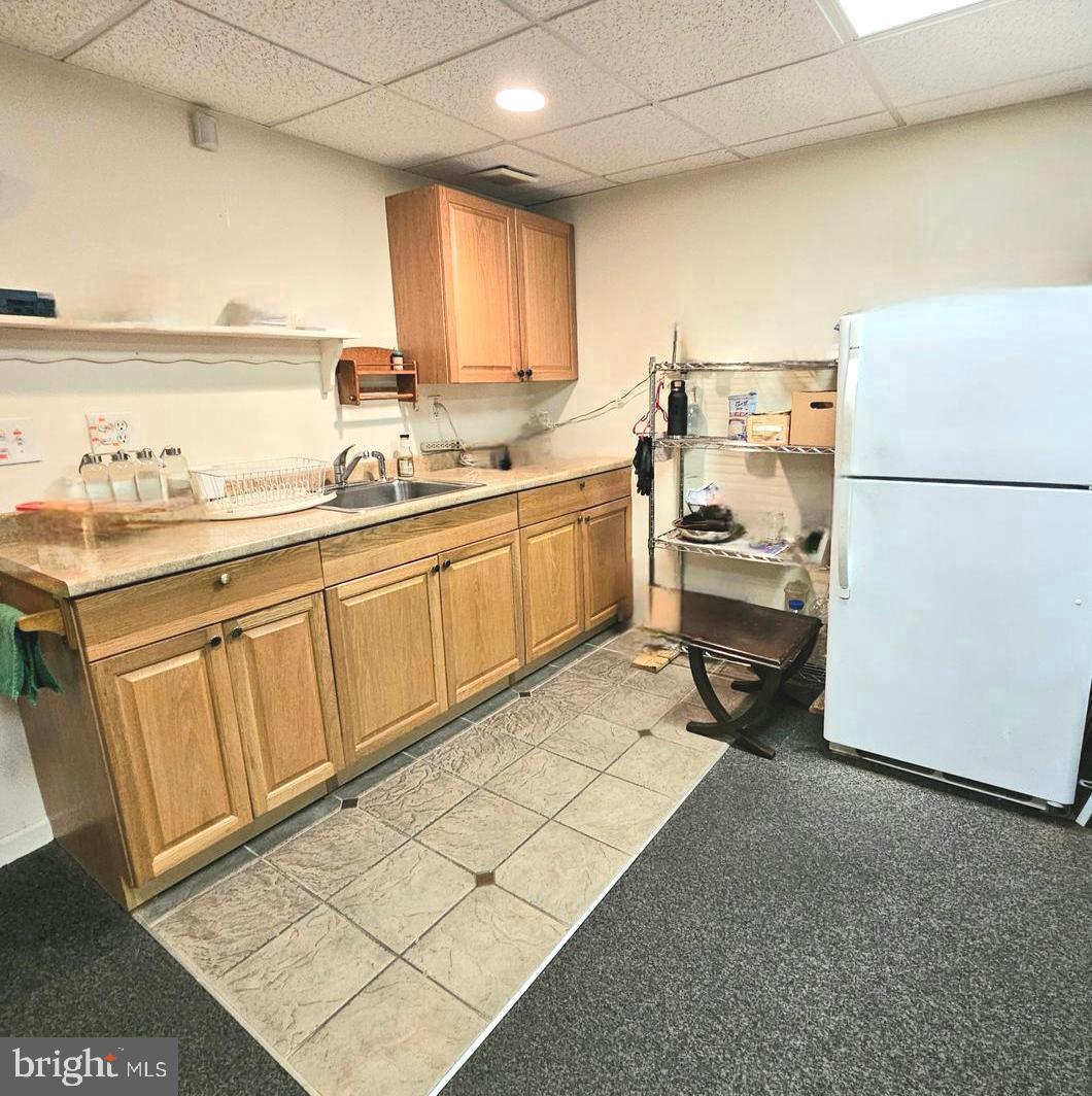 FERN ROCK - Commercial Sale