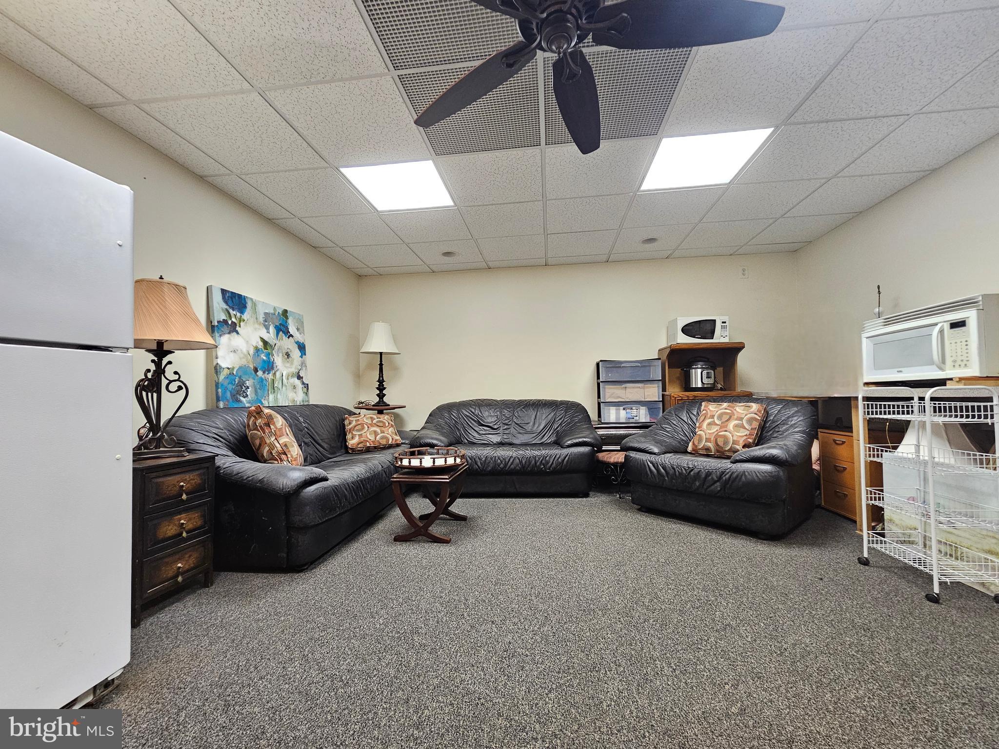 FERN ROCK - Commercial Sale