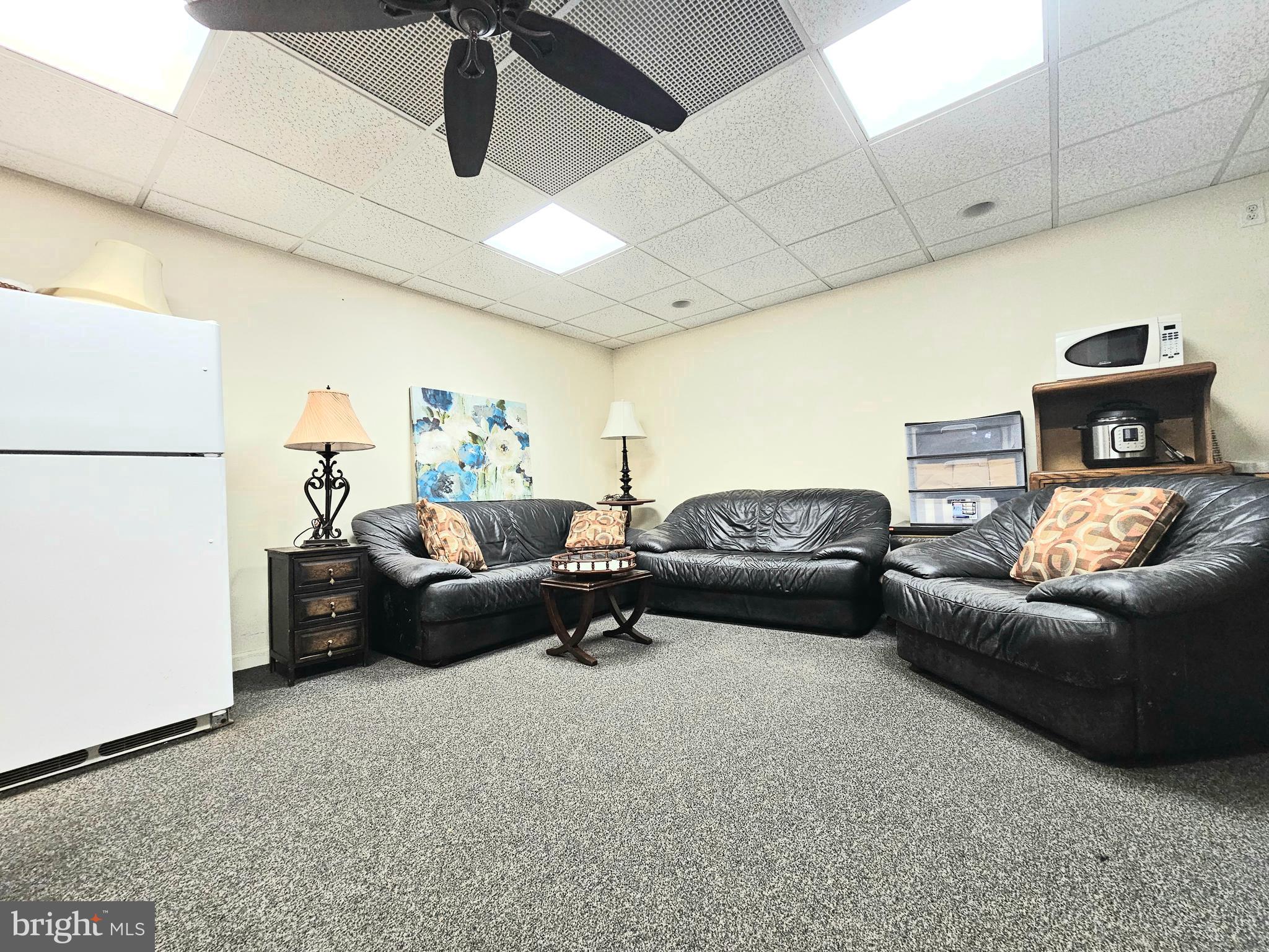 FERN ROCK - Commercial Sale