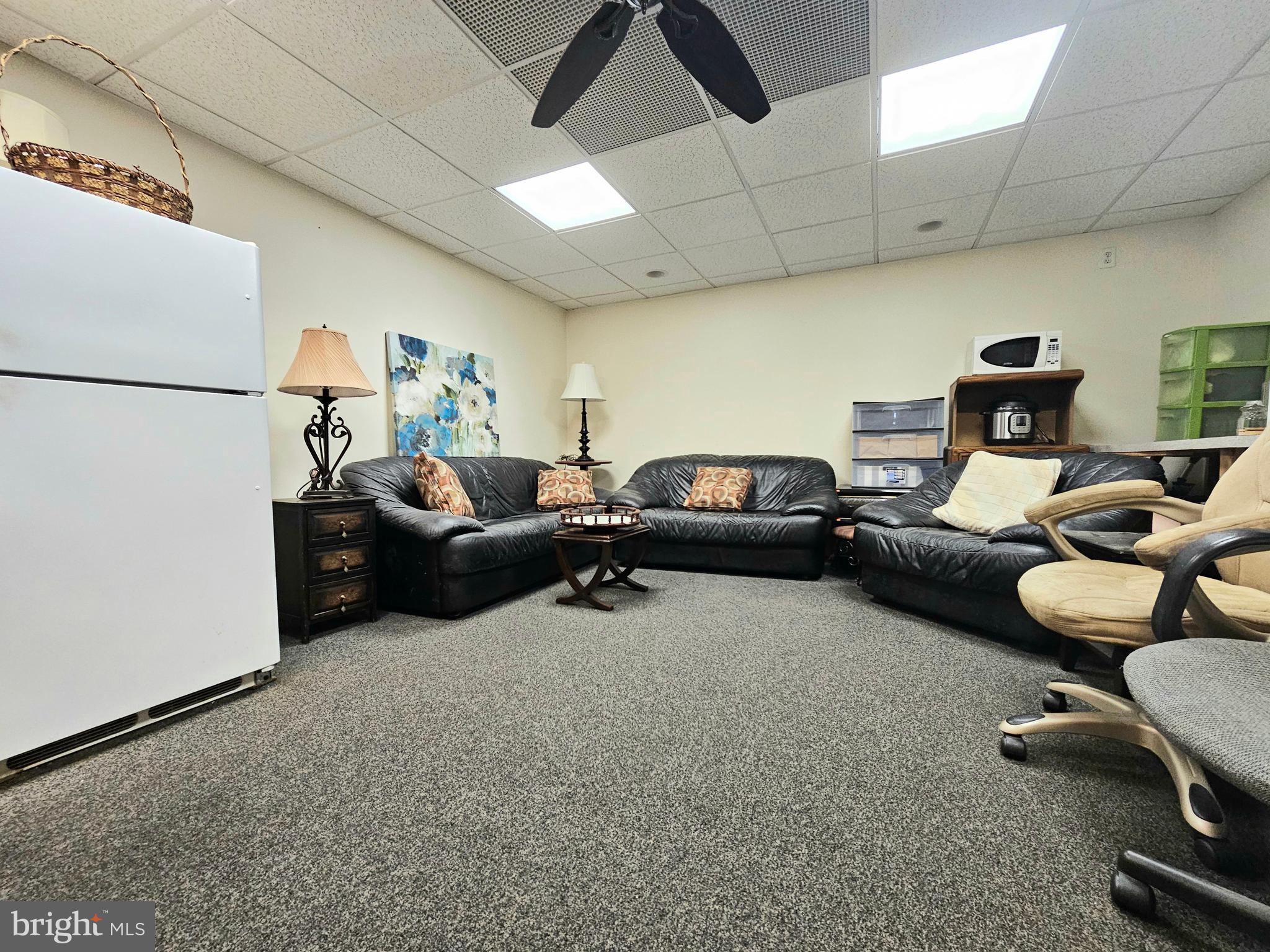 FERN ROCK - Commercial Sale