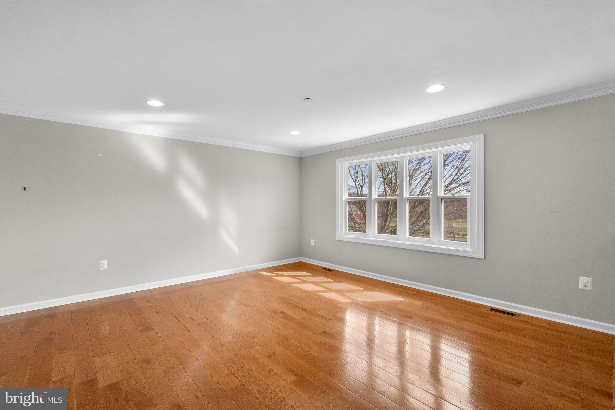 BRADDOCK ESTATES - Residential