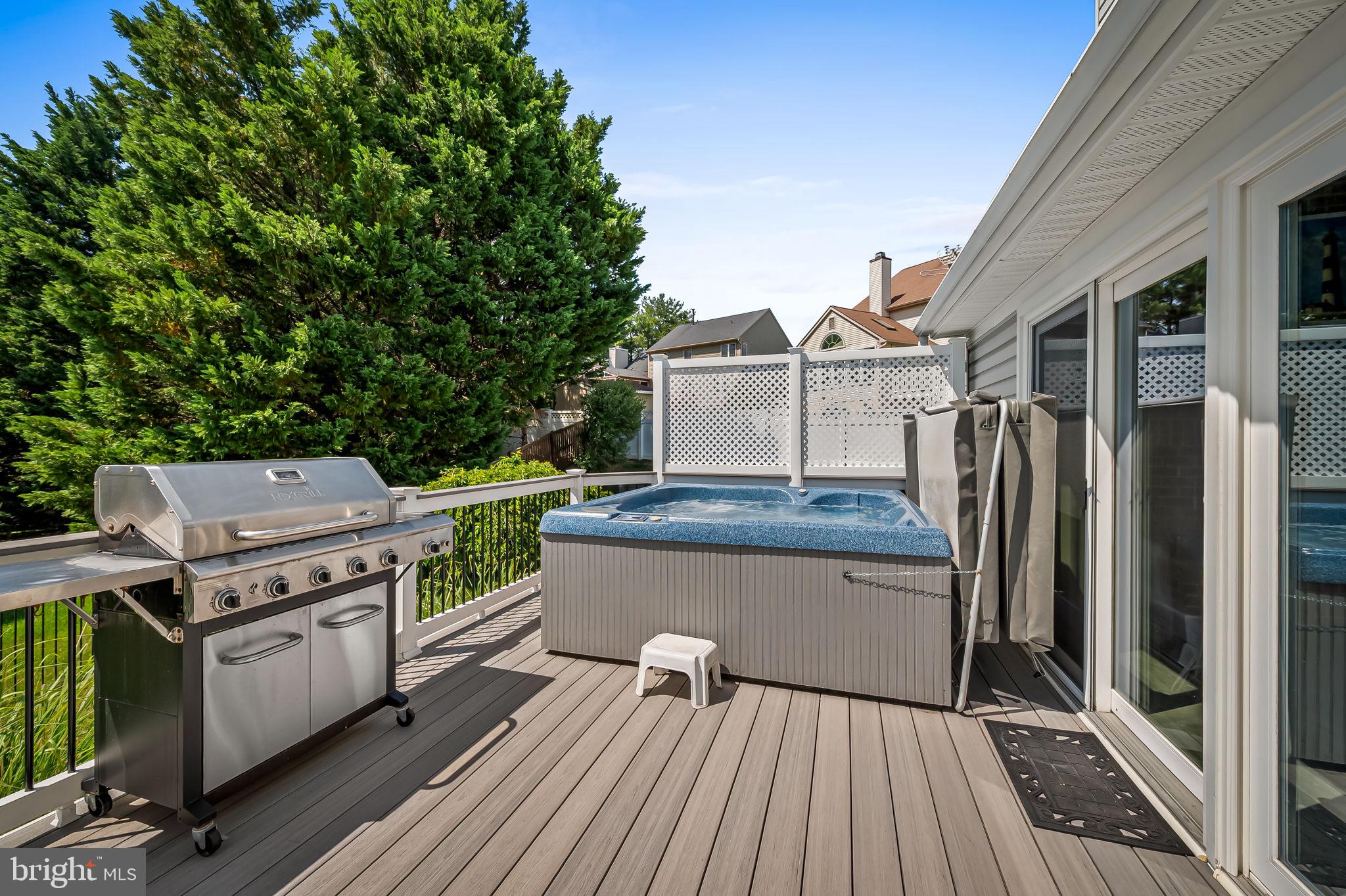 MONTGOMERY MEADOWS - Residential