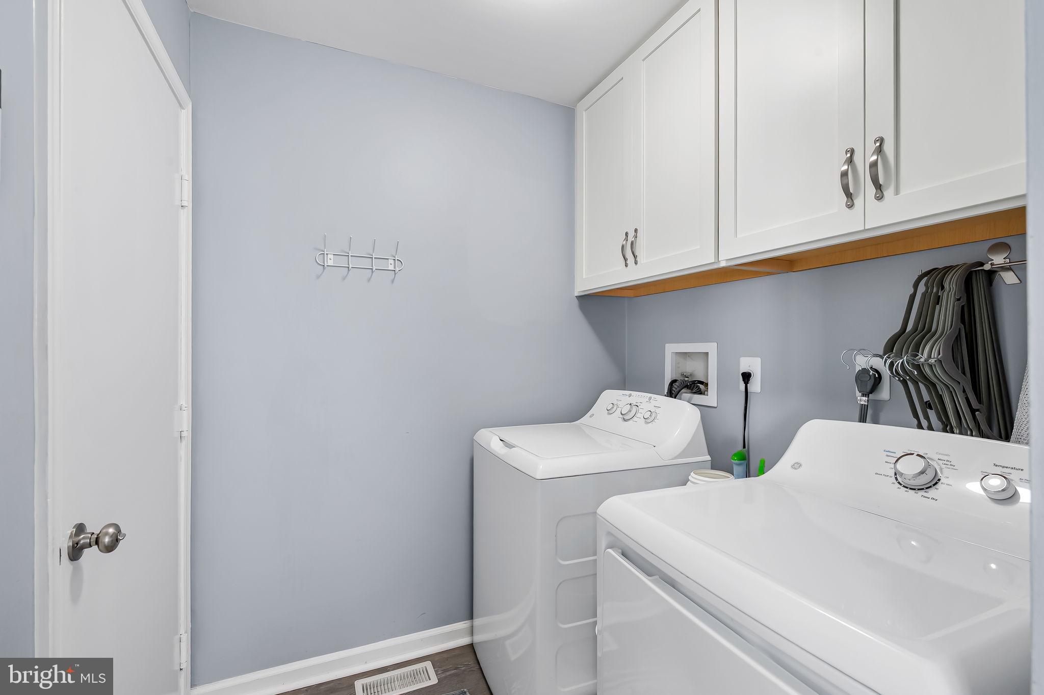 MONTGOMERY MEADOWS - Residential