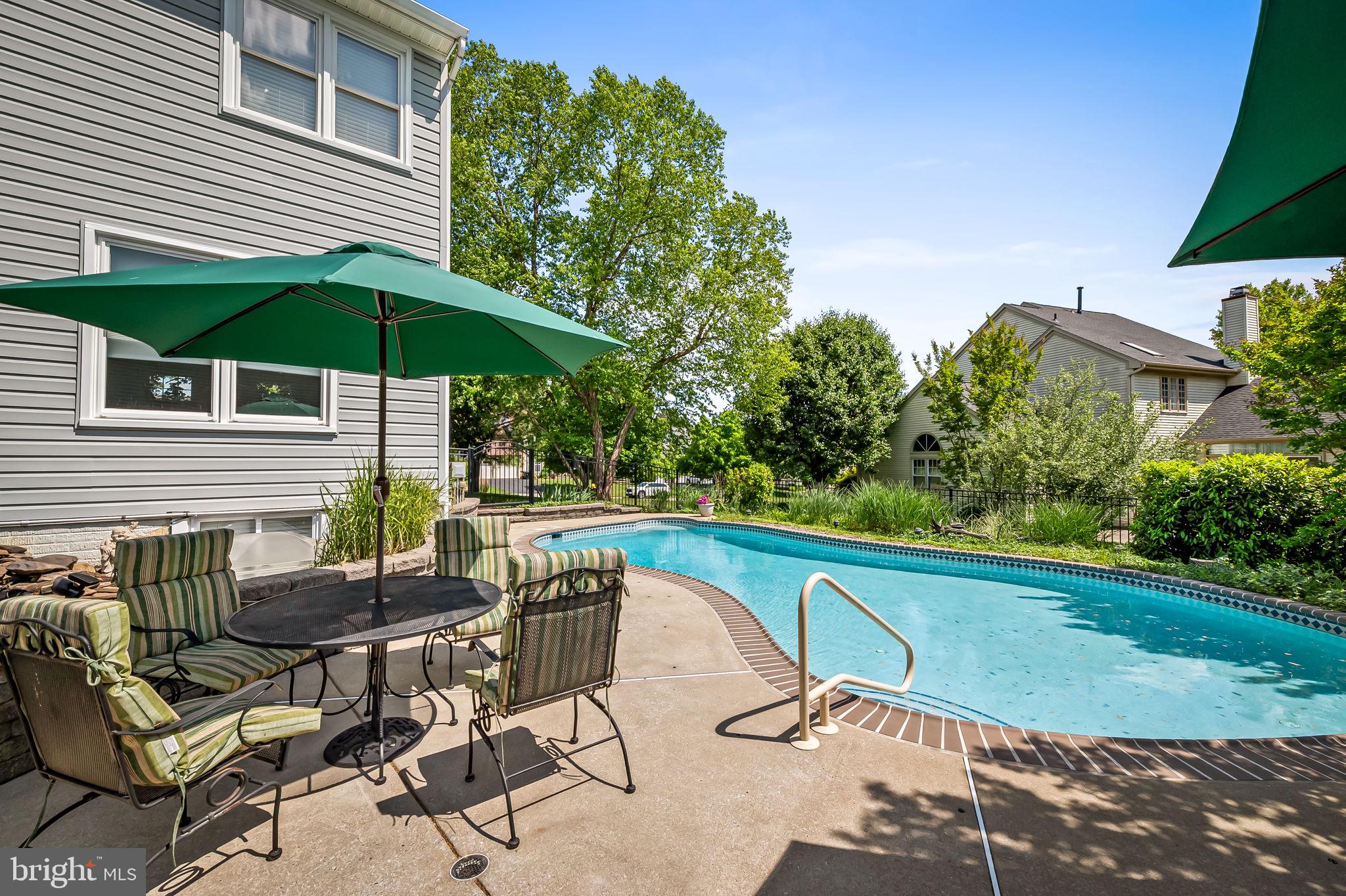 MONTGOMERY MEADOWS - Residential