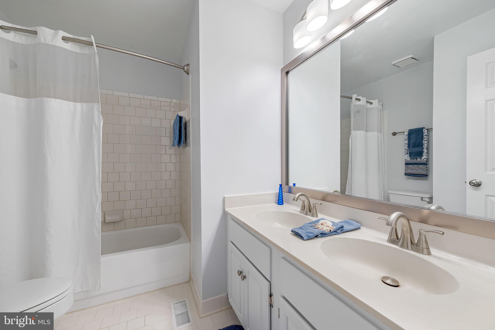 MONTGOMERY MEADOWS - Residential