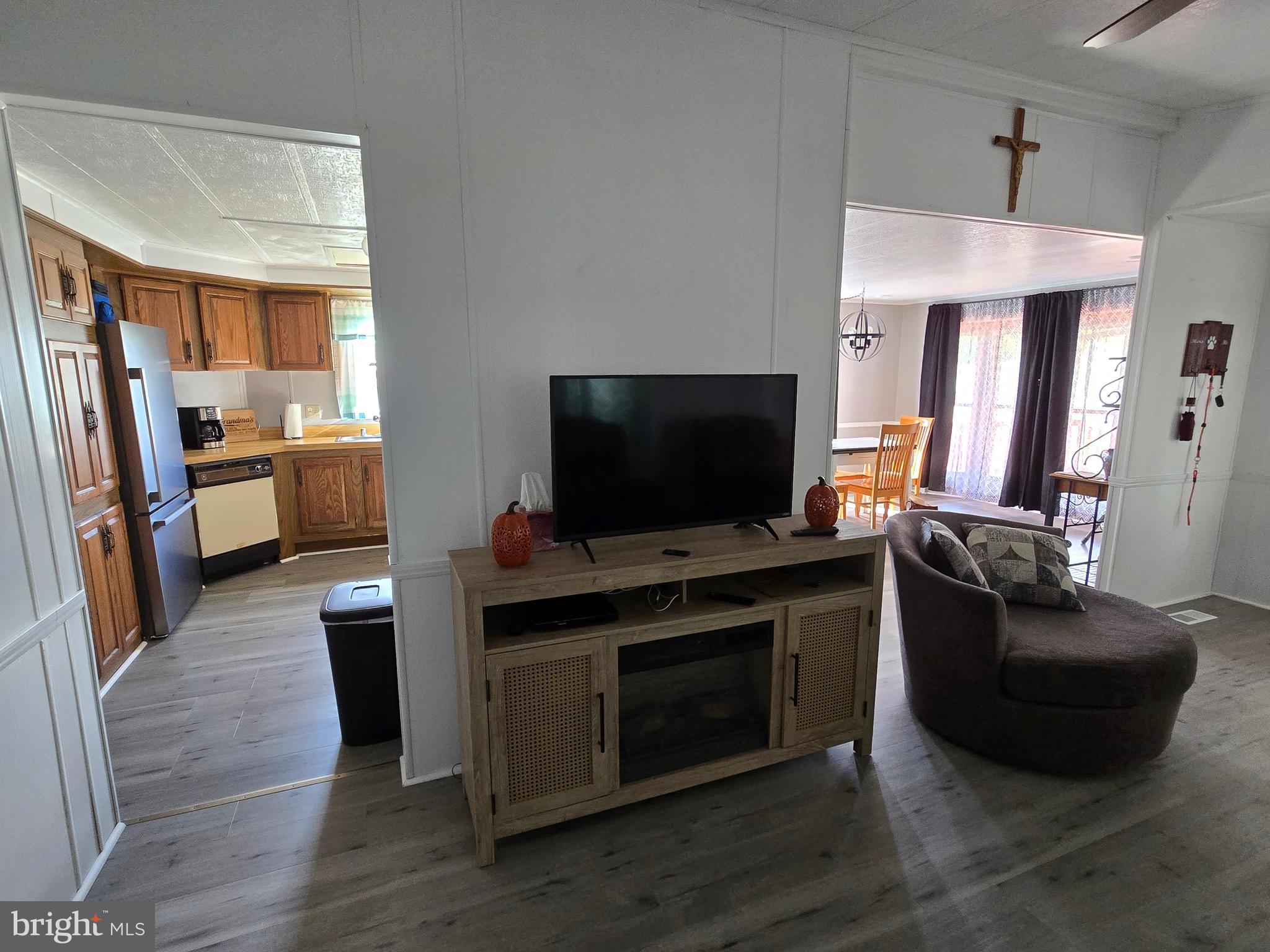 MEADOWVIEW ESTATES - Residential