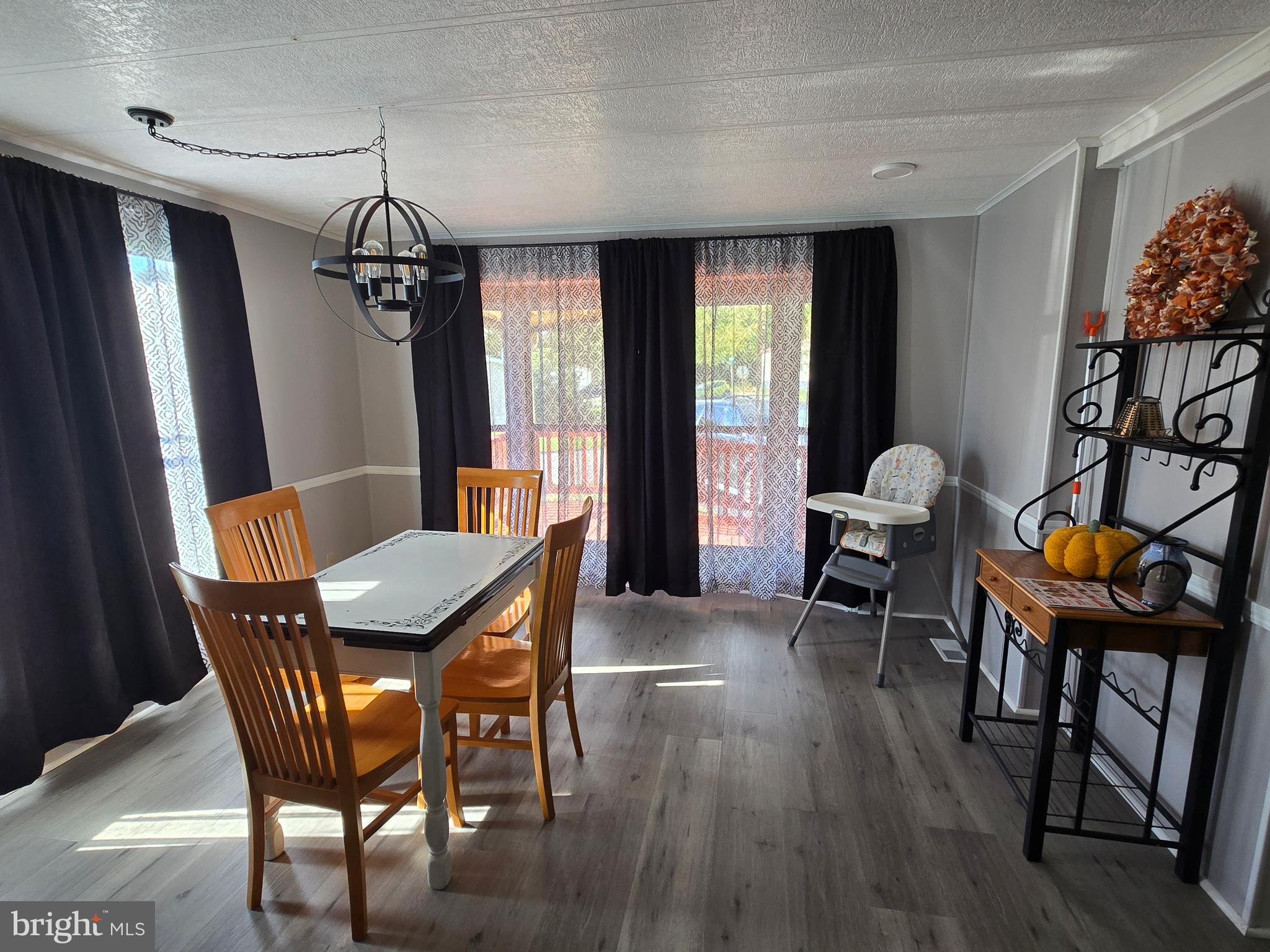 MEADOWVIEW ESTATES - Residential