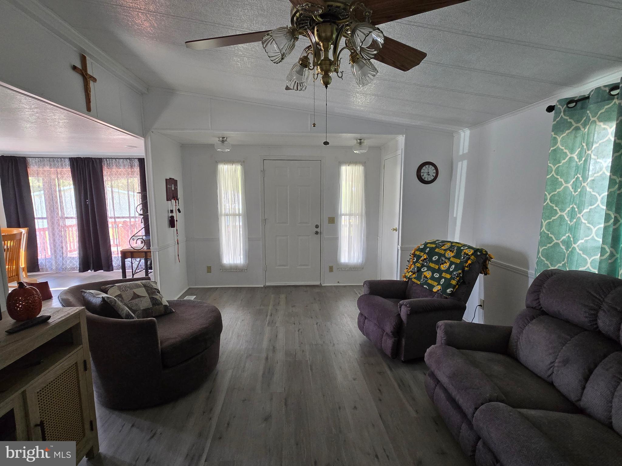 MEADOWVIEW ESTATES - Residential