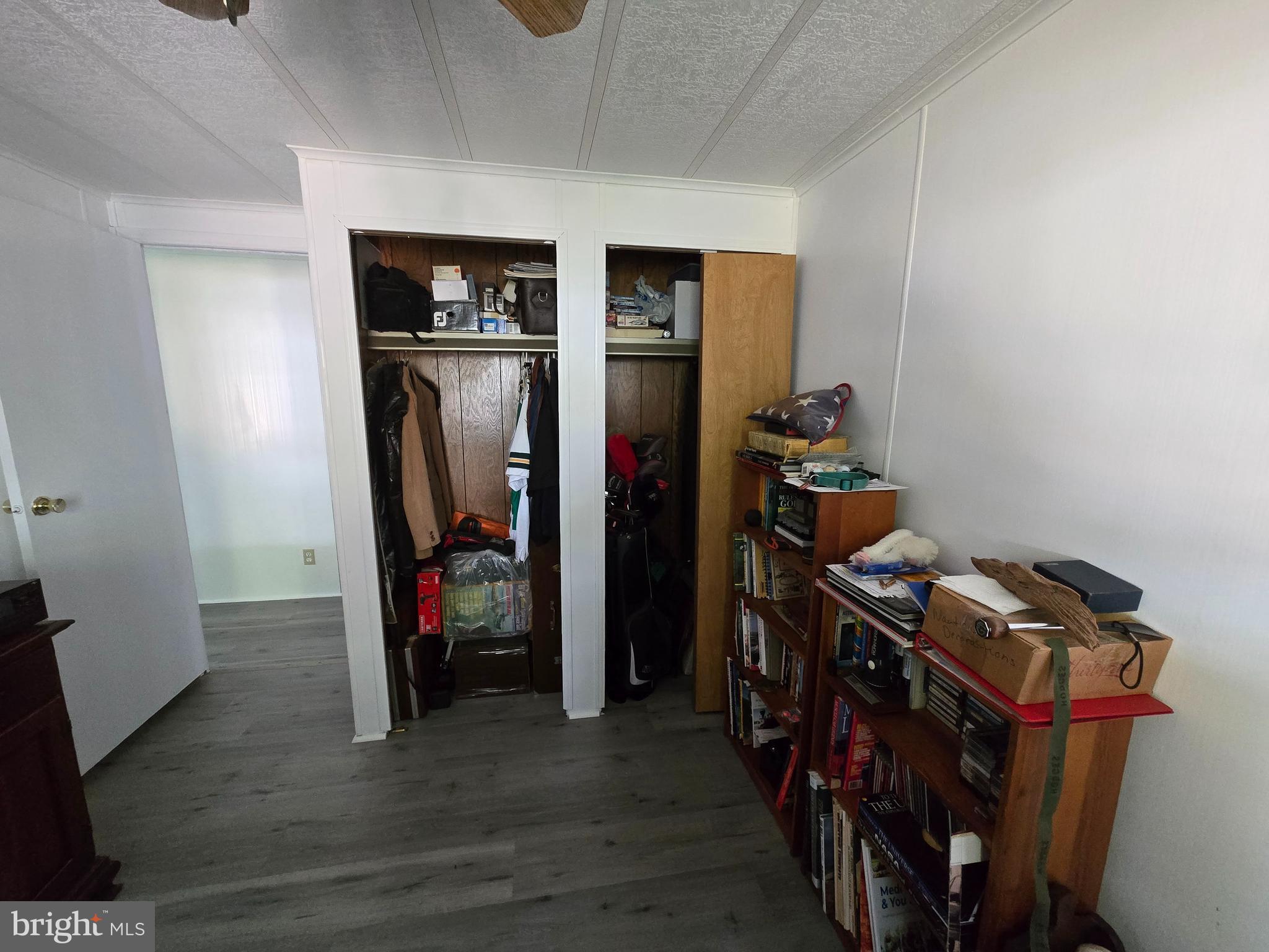 MEADOWVIEW ESTATES - Residential