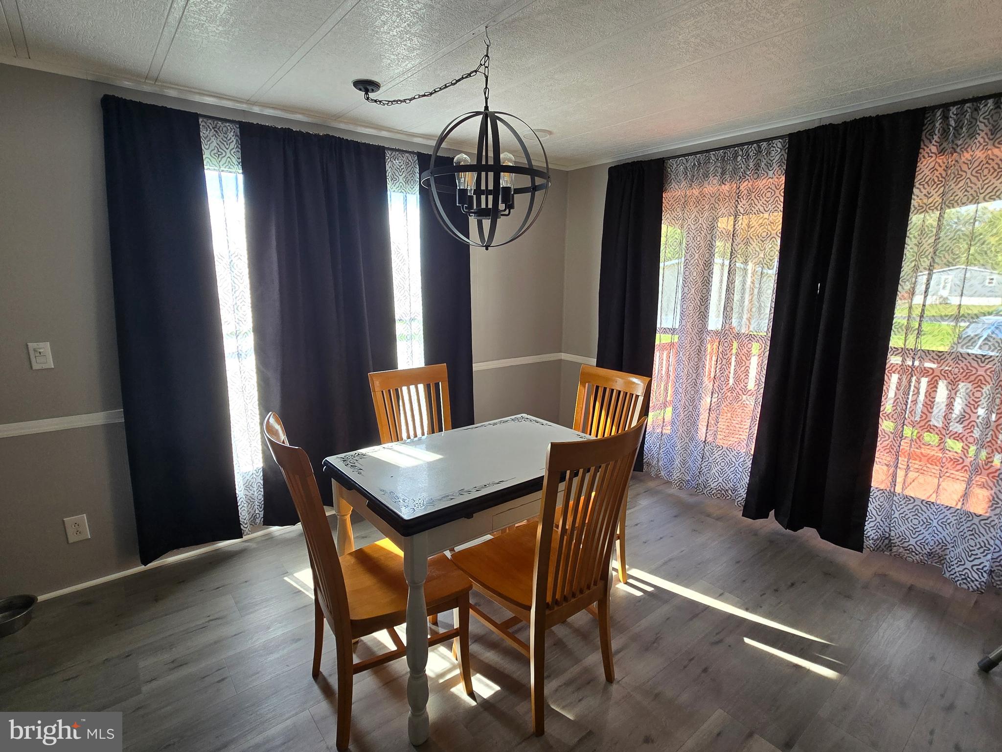 MEADOWVIEW ESTATES - Residential