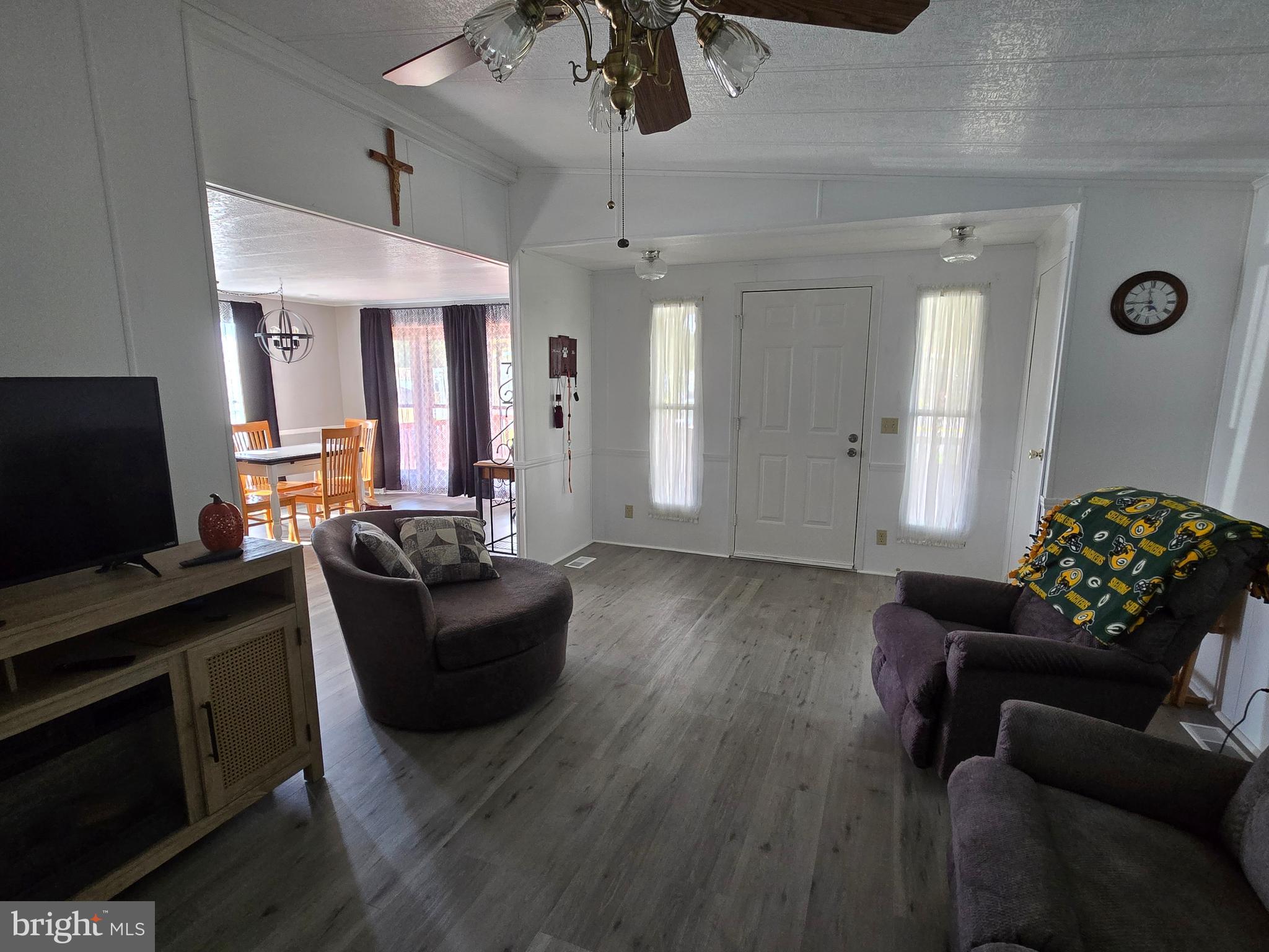 MEADOWVIEW ESTATES - Residential