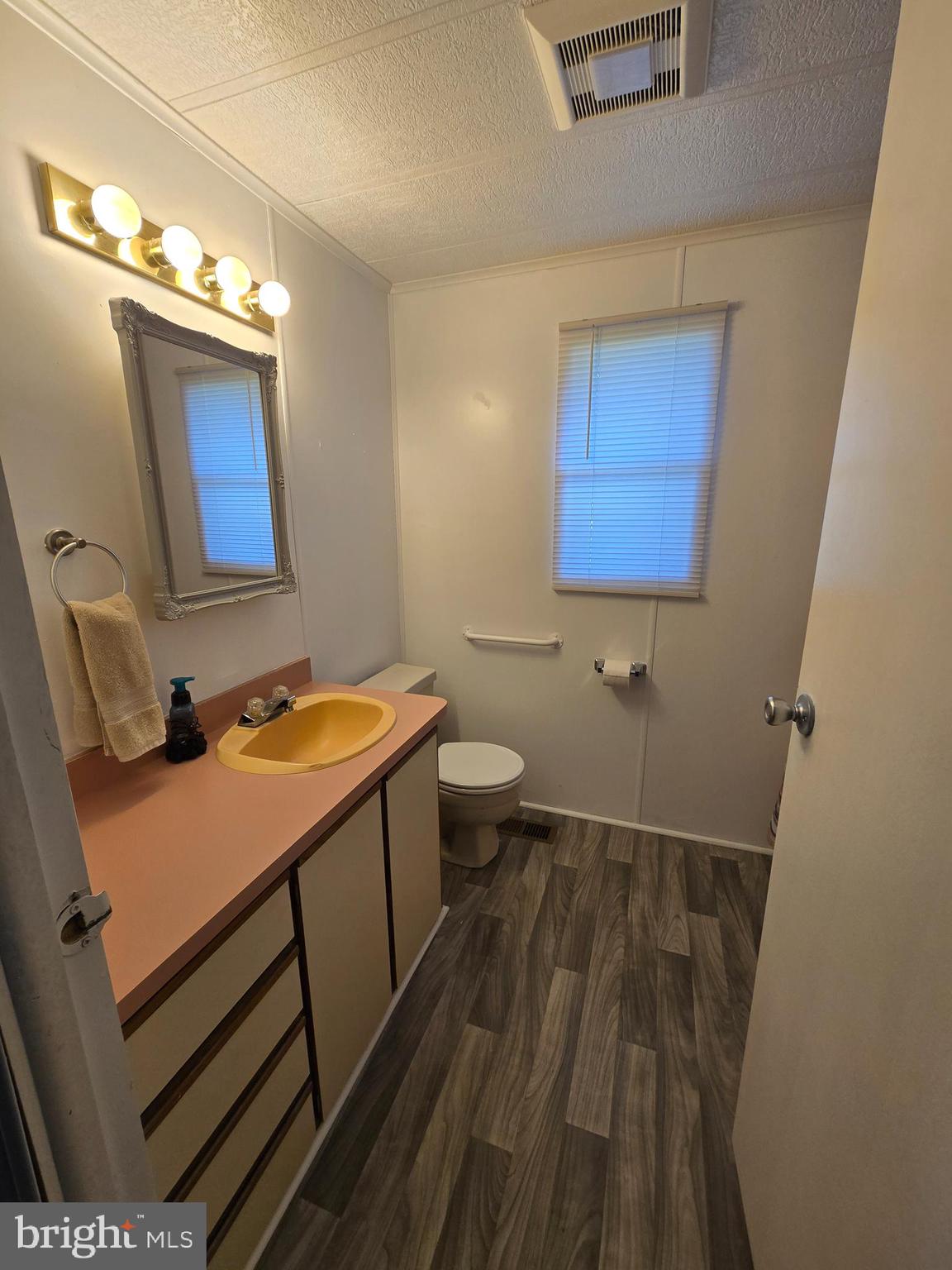 MEADOWVIEW ESTATES - Residential