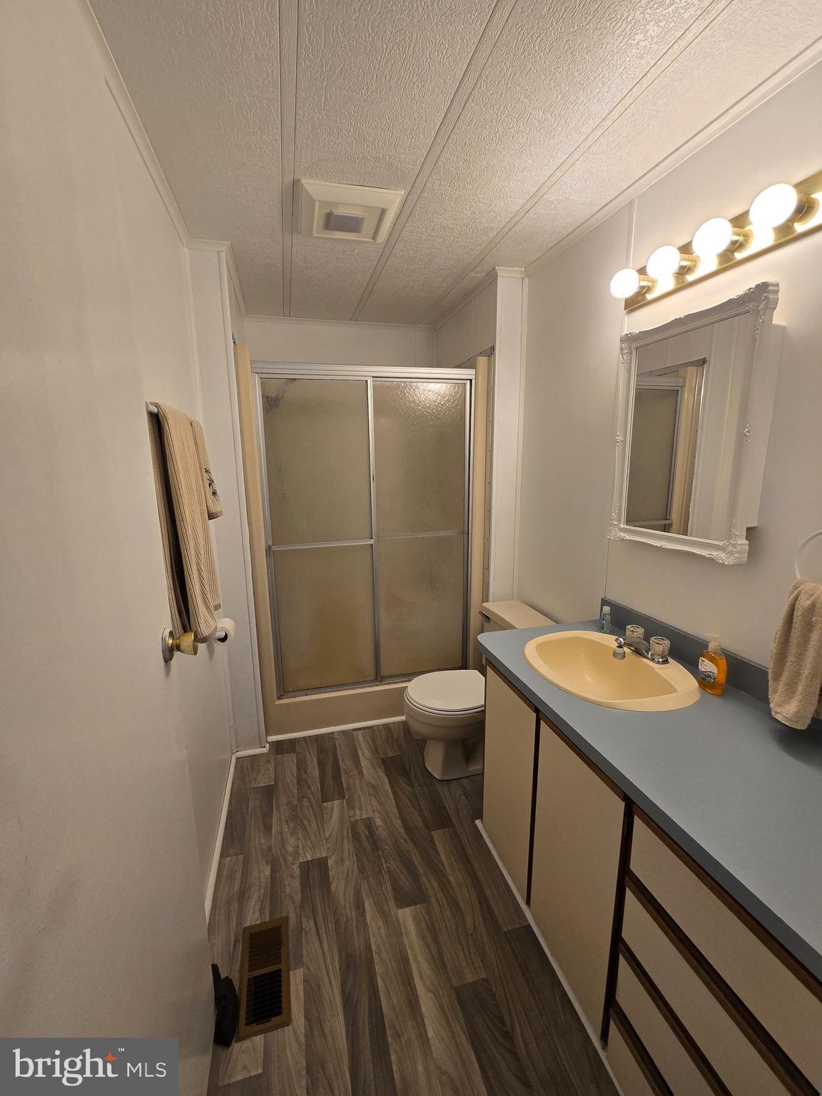 MEADOWVIEW ESTATES - Residential