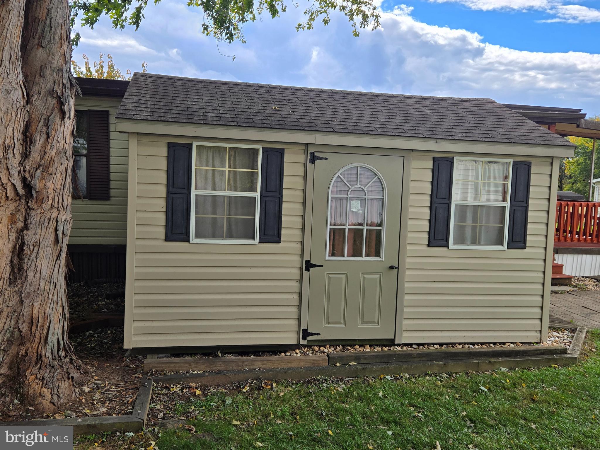 MEADOWVIEW ESTATES - Residential