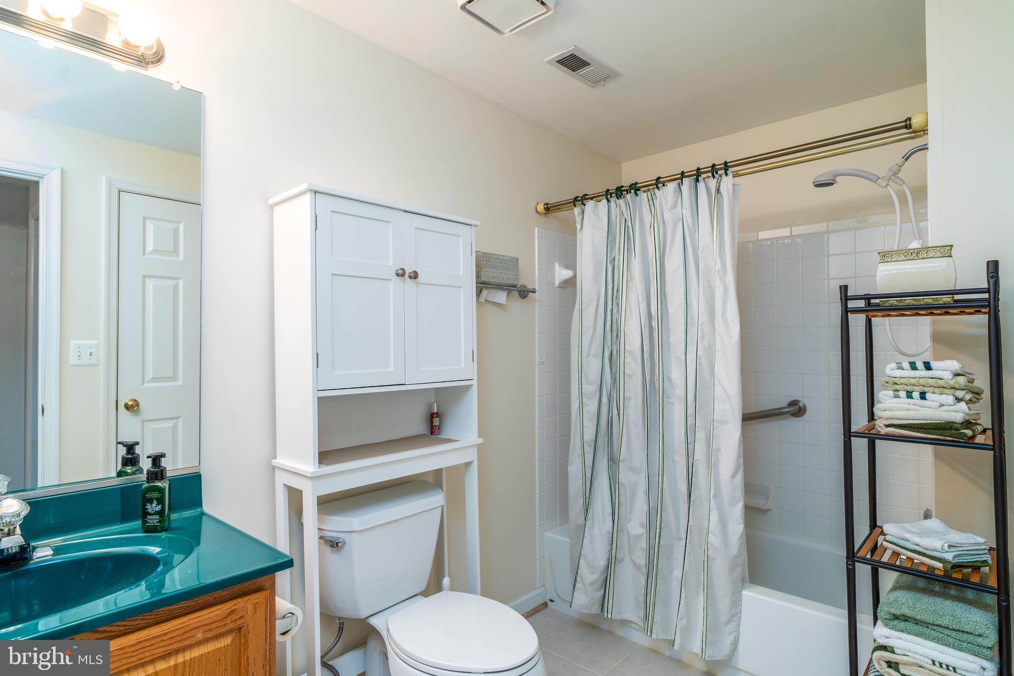 BROOKSTONE - Residential