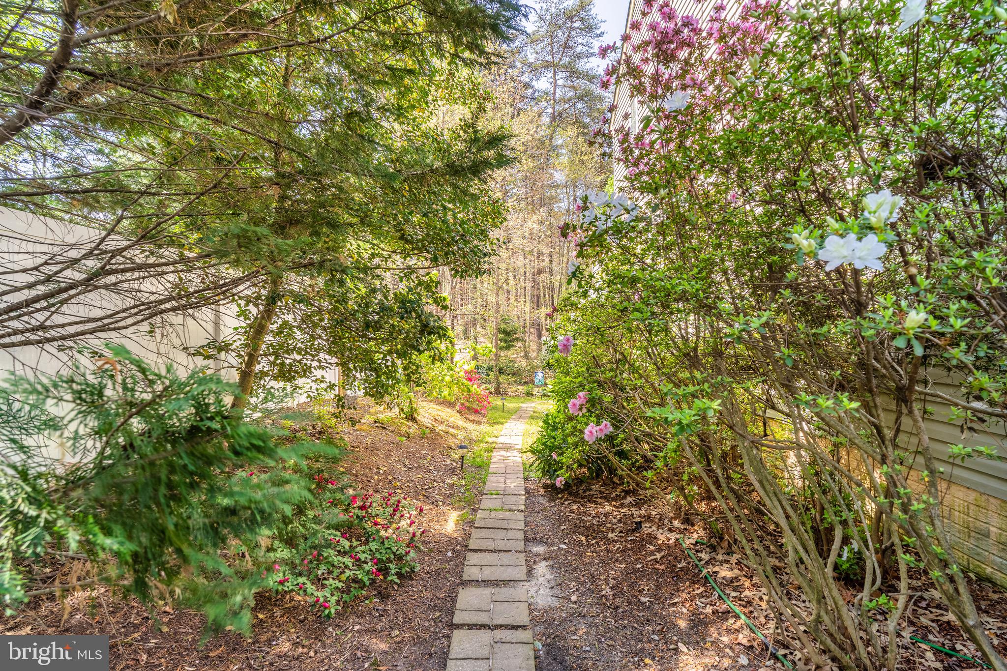 BROOKSTONE - Residential