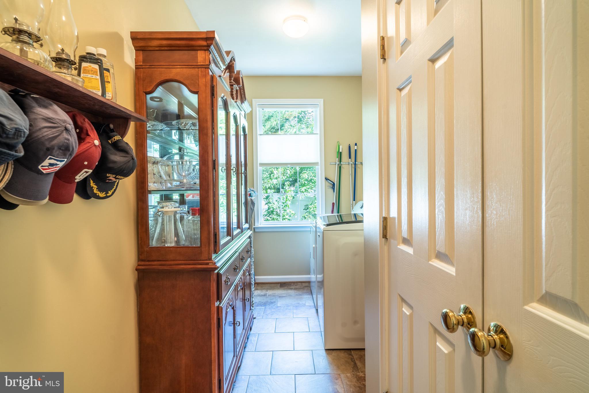 BROOKSTONE - Residential