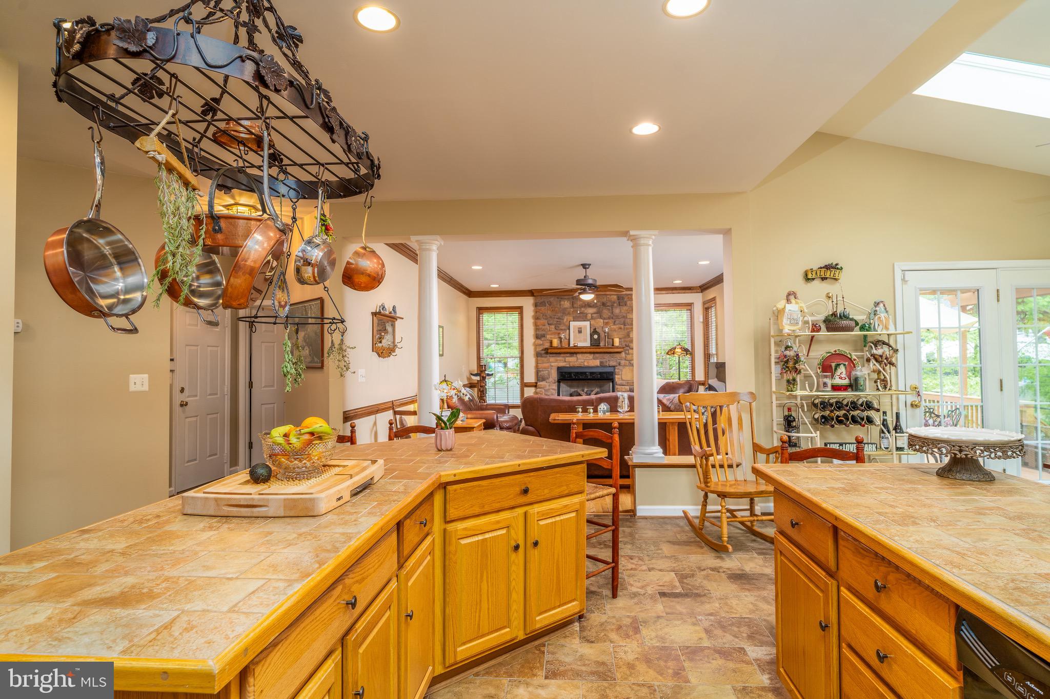 BROOKSTONE - Residential