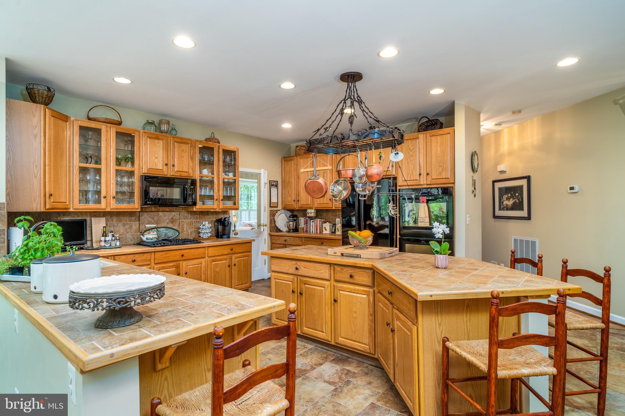 BROOKSTONE - Residential