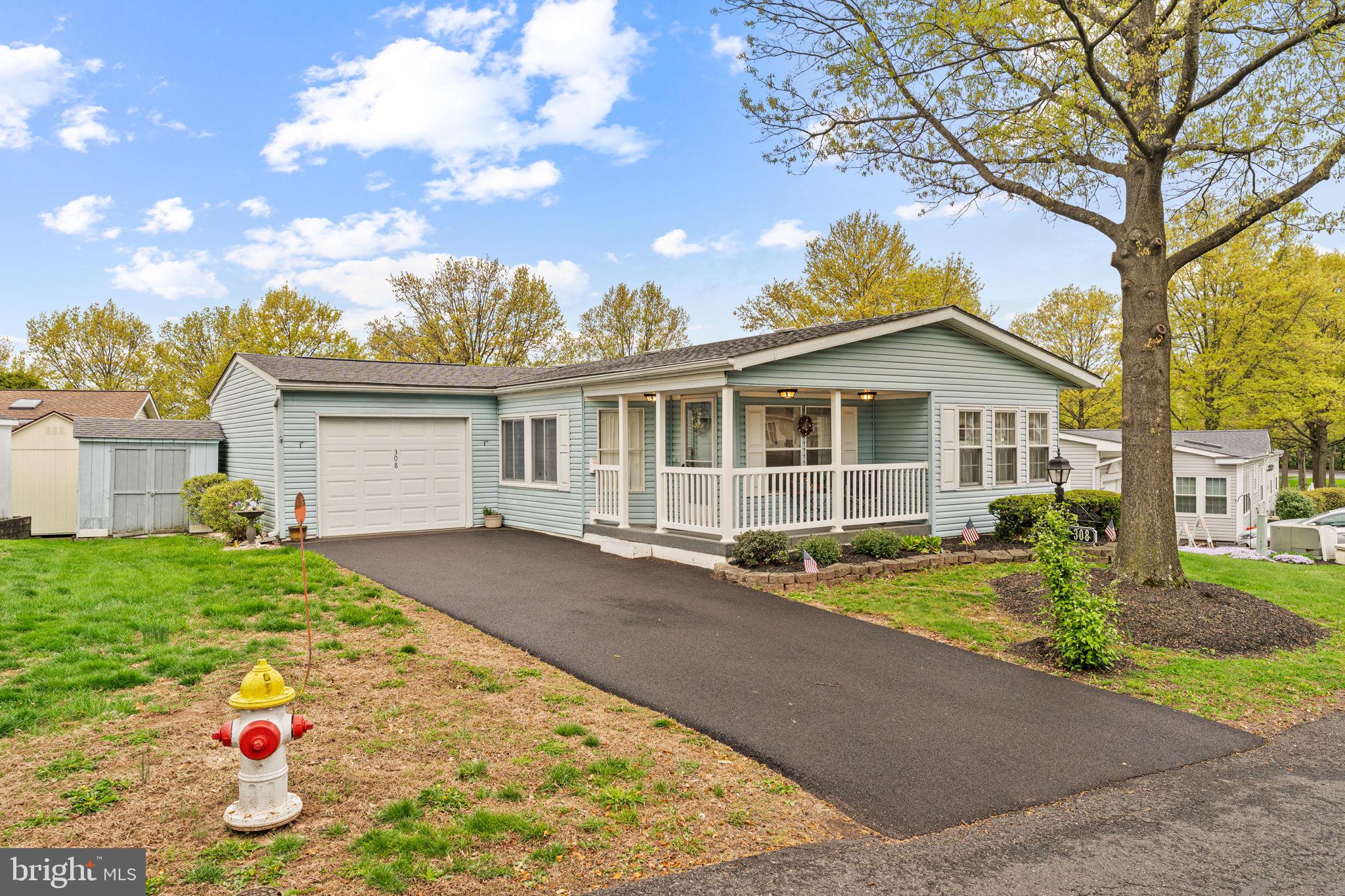 HIDDEN SPRINGS - Residential