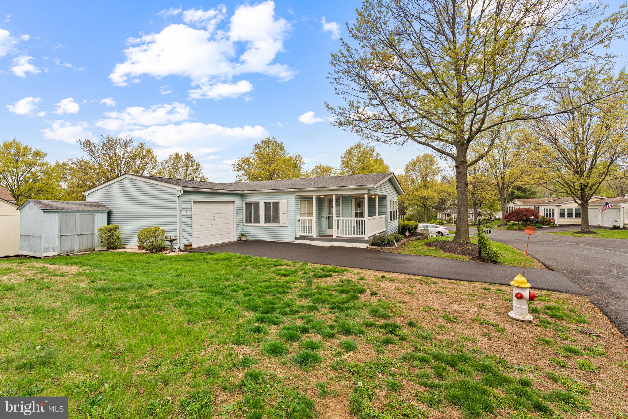 HIDDEN SPRINGS - Residential