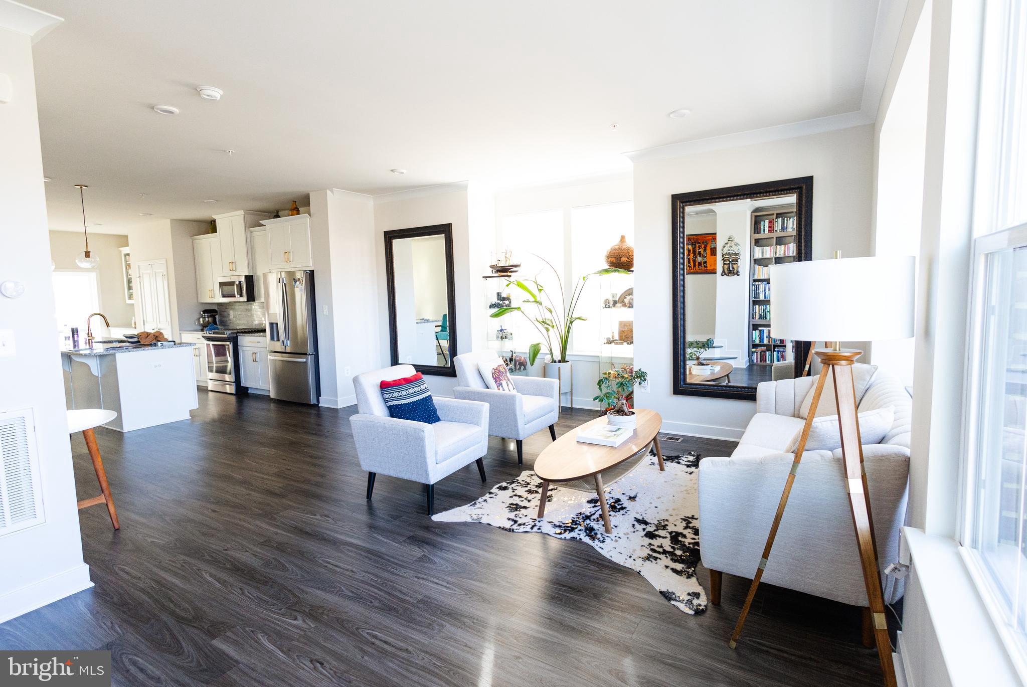 VILLAGE OF TOWNE SQUARE - Residential Lease