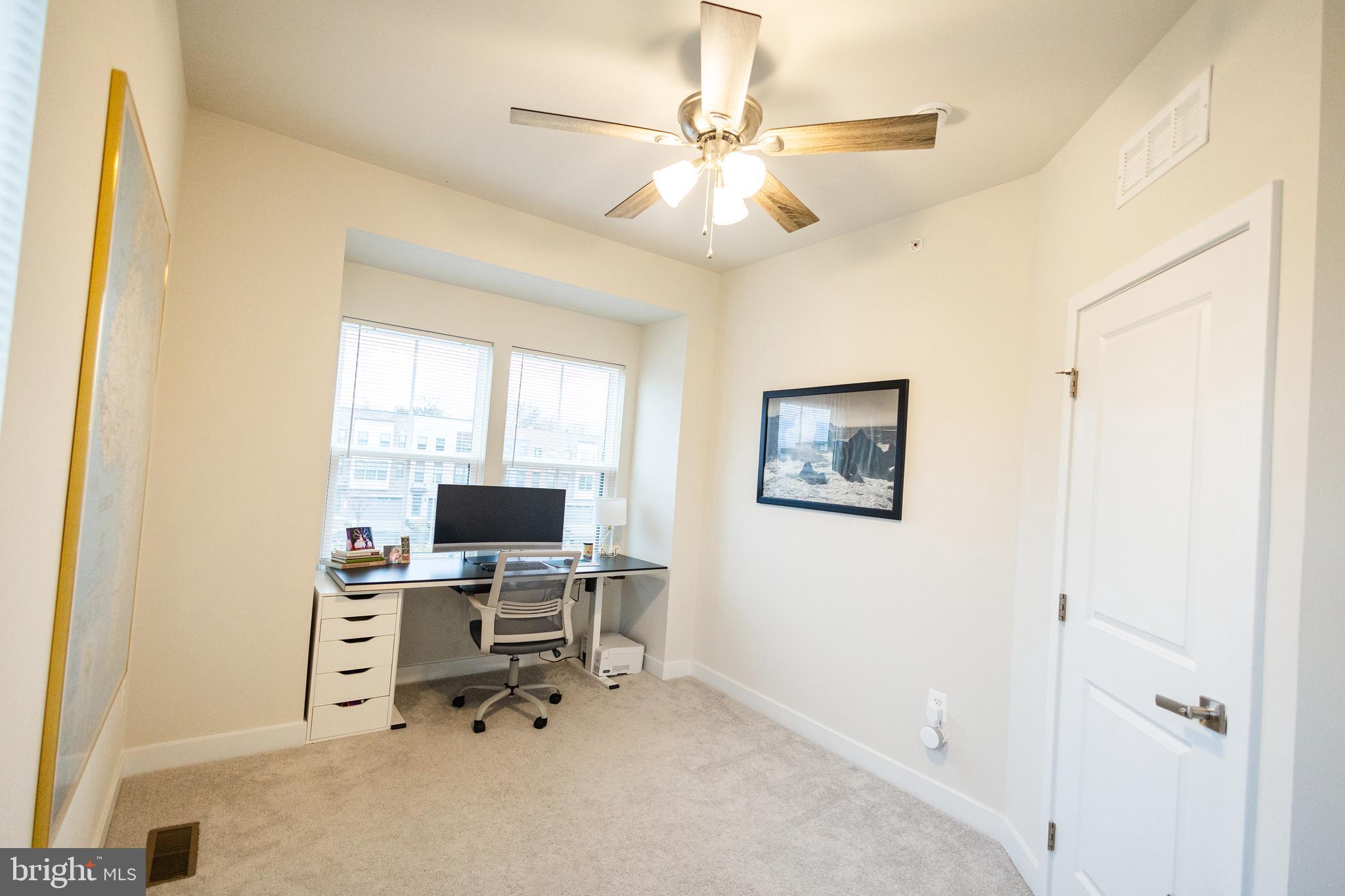 VILLAGE OF TOWNE SQUARE - Residential Lease