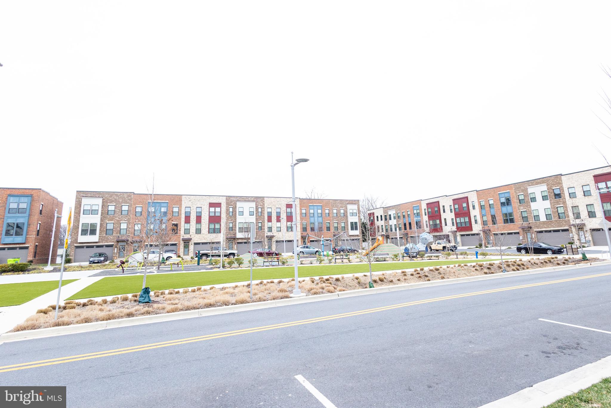 VILLAGE OF TOWNE SQUARE - Residential Lease