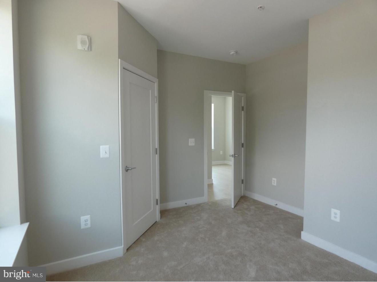 TRAFALGAR FLATS - Residential Lease