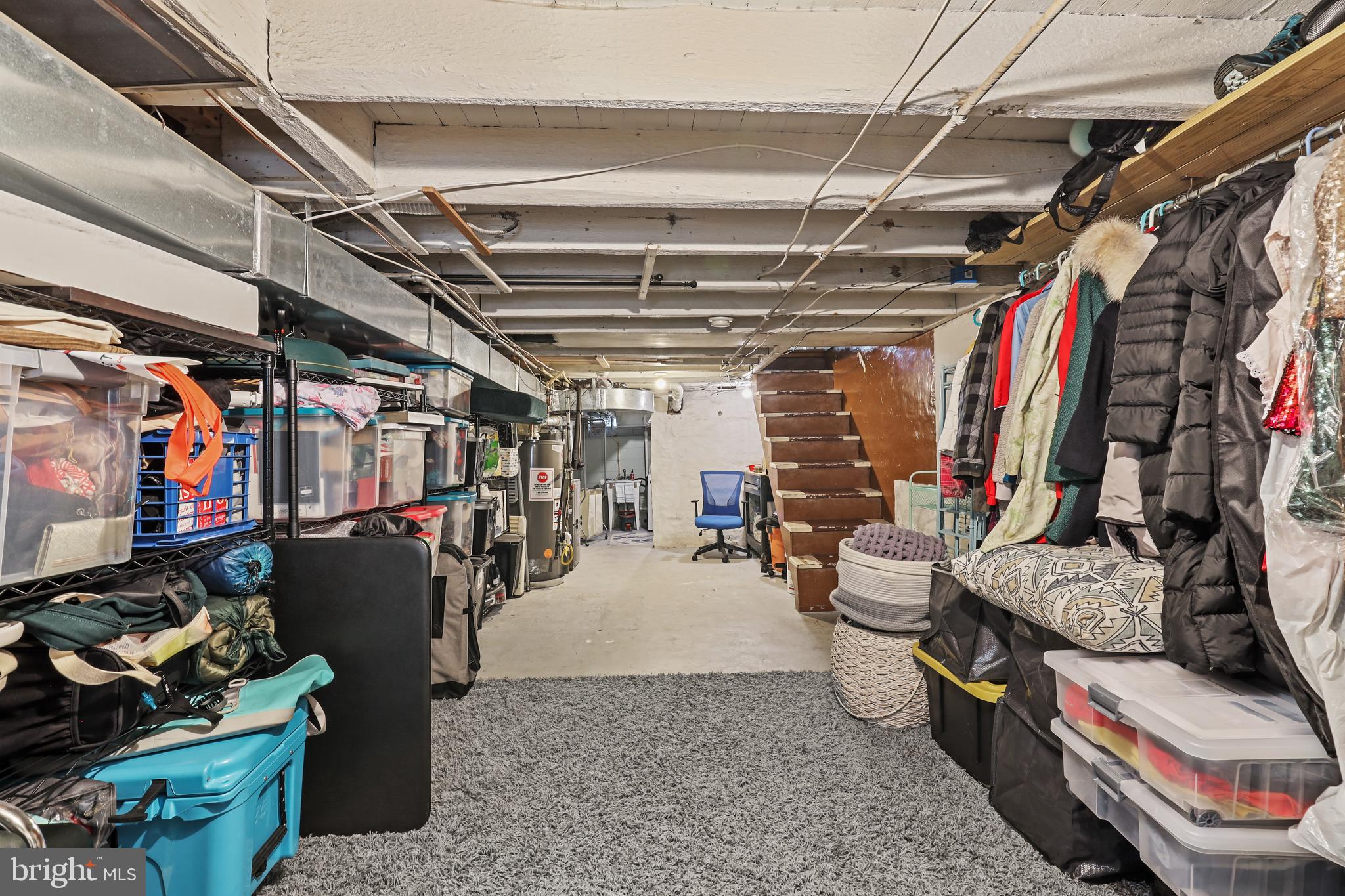 LOCUST POINT - Residential