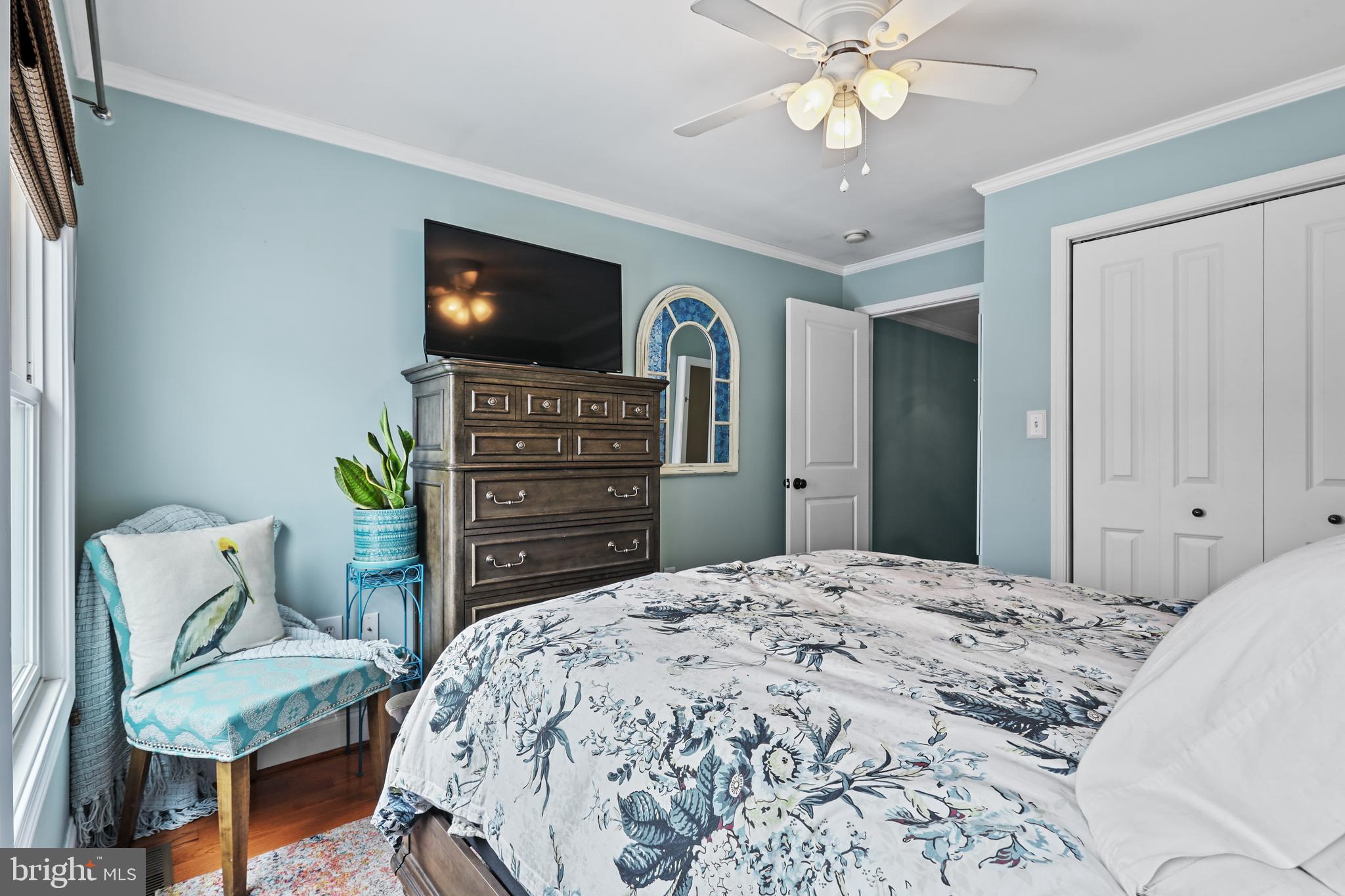 LOCUST POINT - Residential