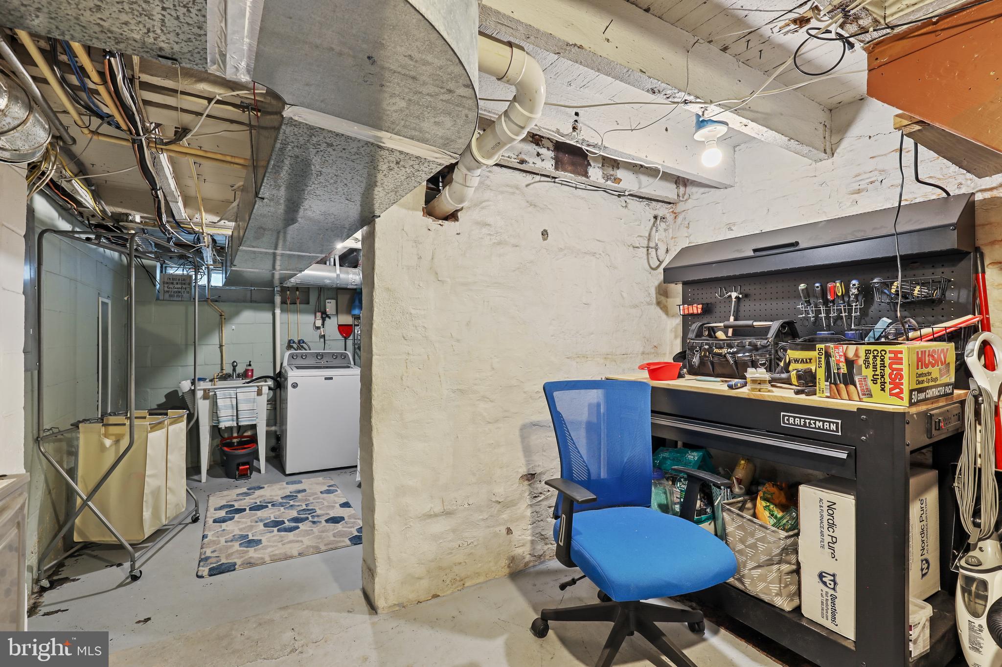 LOCUST POINT - Residential