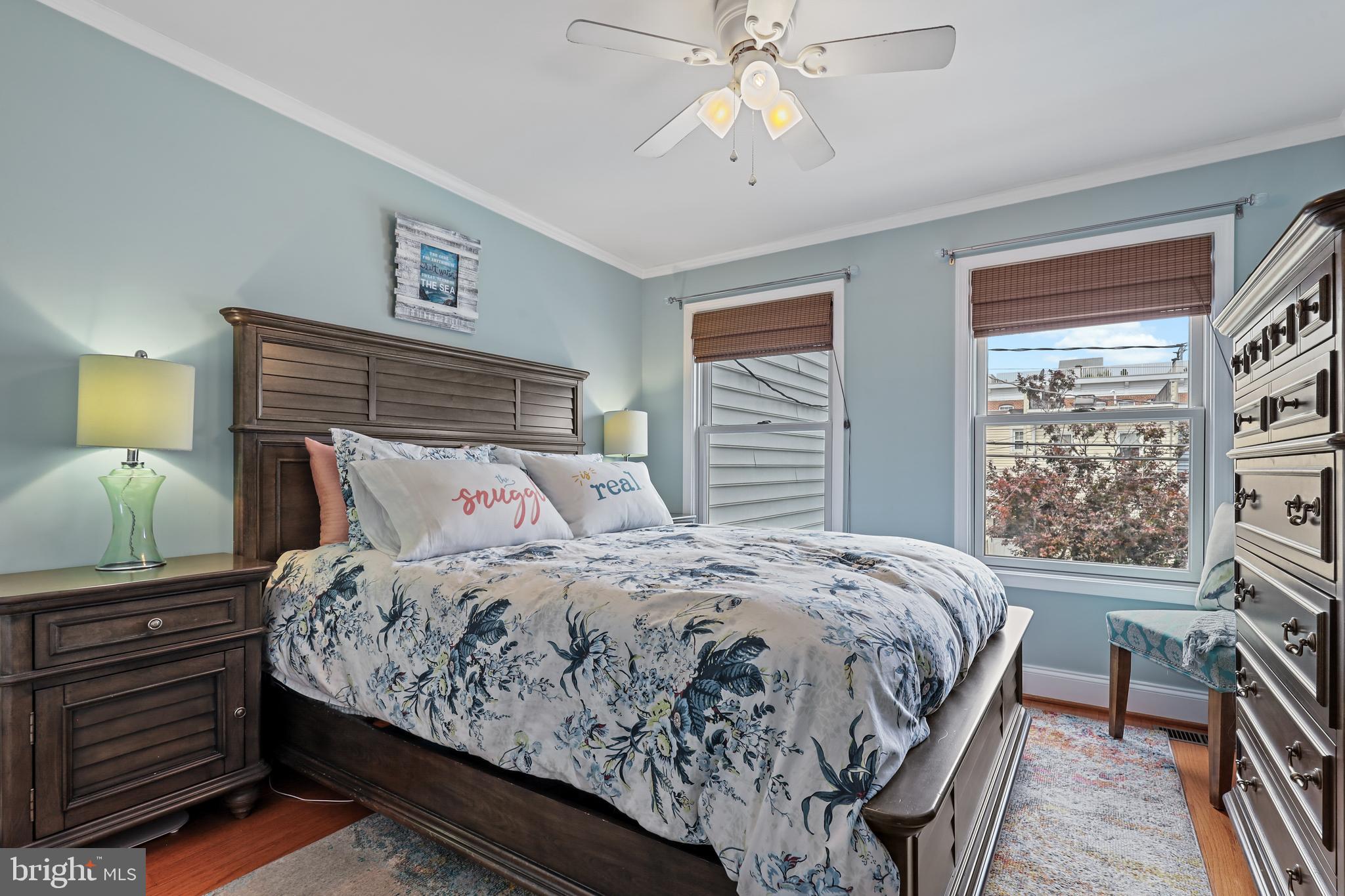 LOCUST POINT - Residential