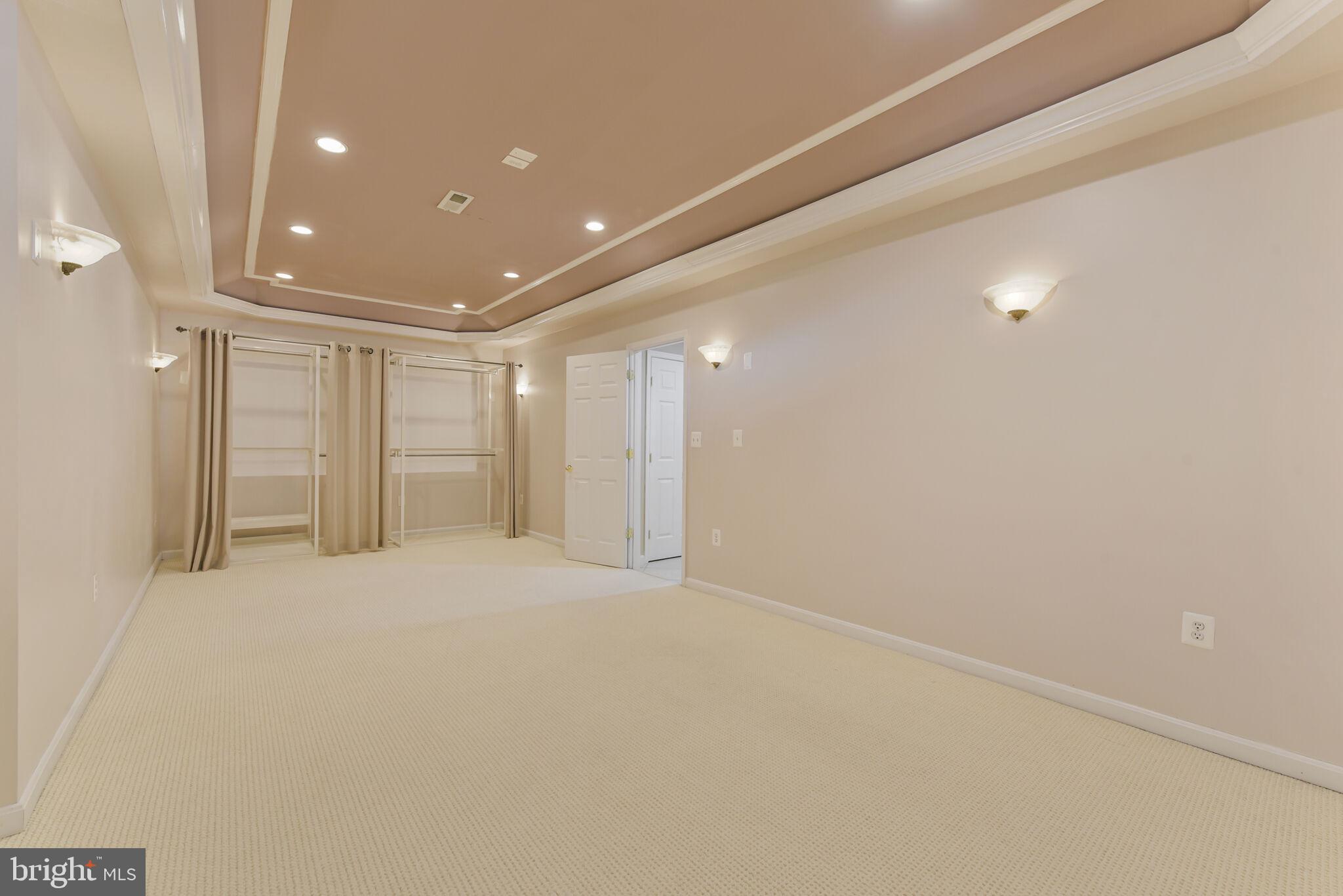 PRESIDENTIAL HILLS - Residential