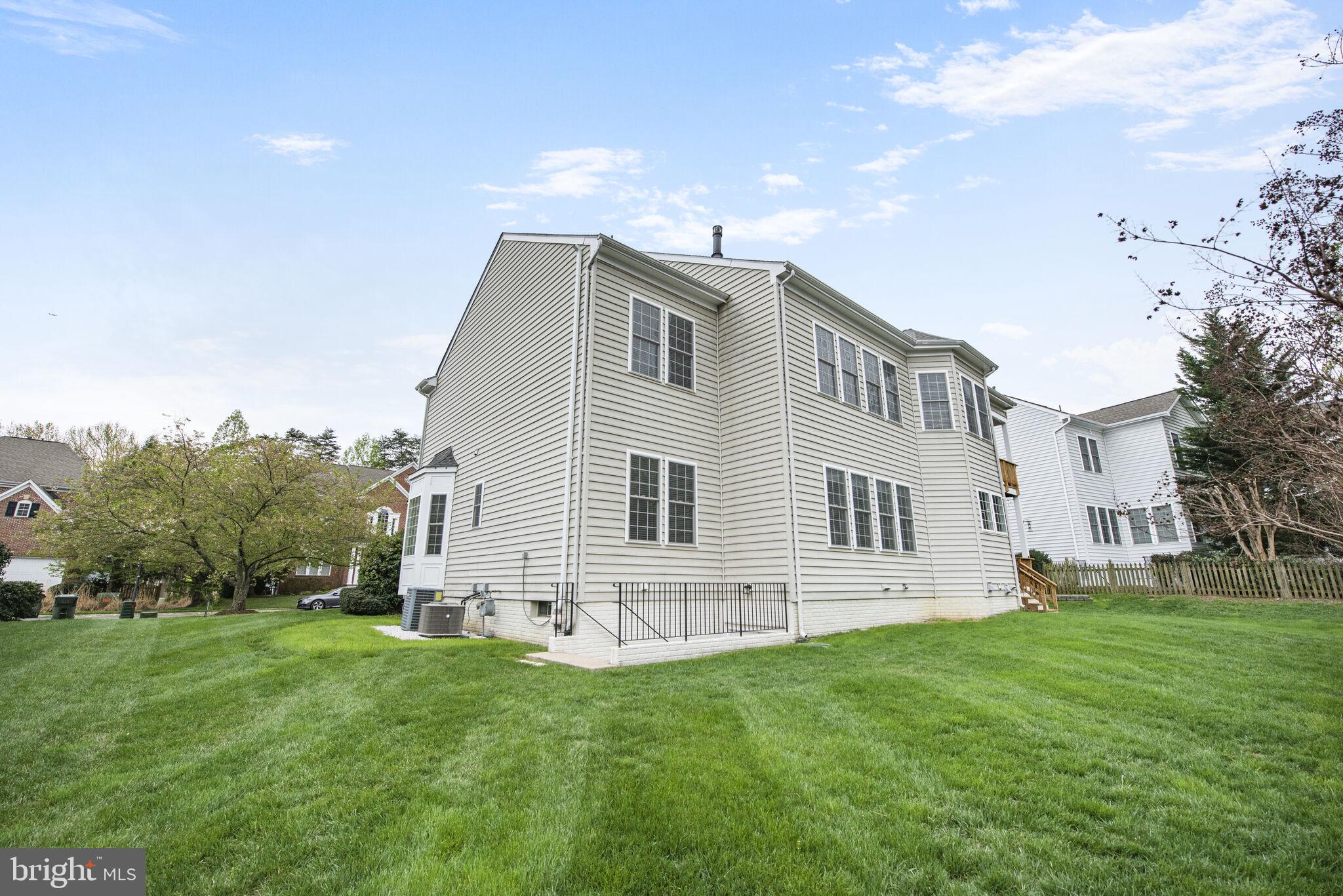 PRESIDENTIAL HILLS - Residential