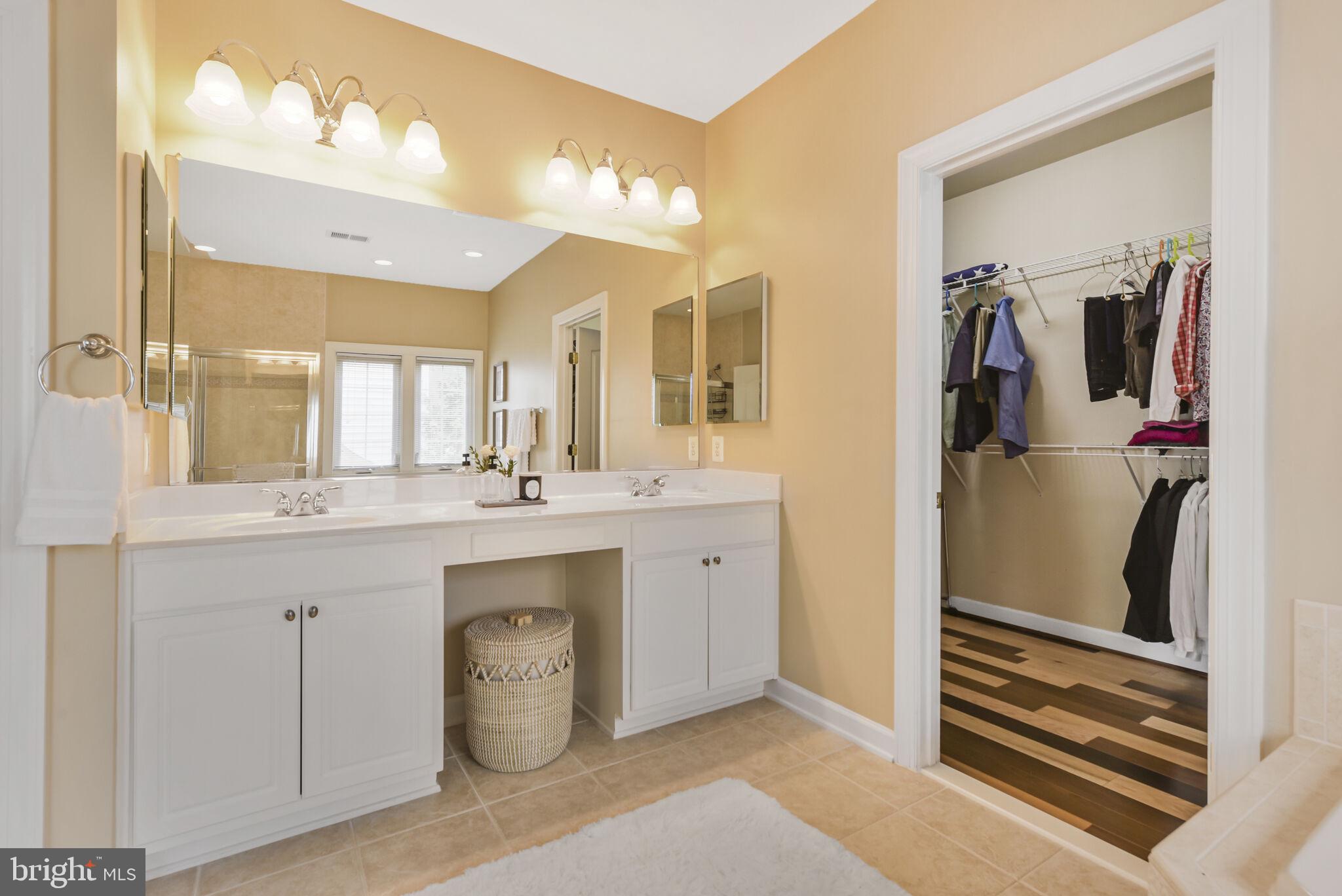 PRESIDENTIAL HILLS - Residential