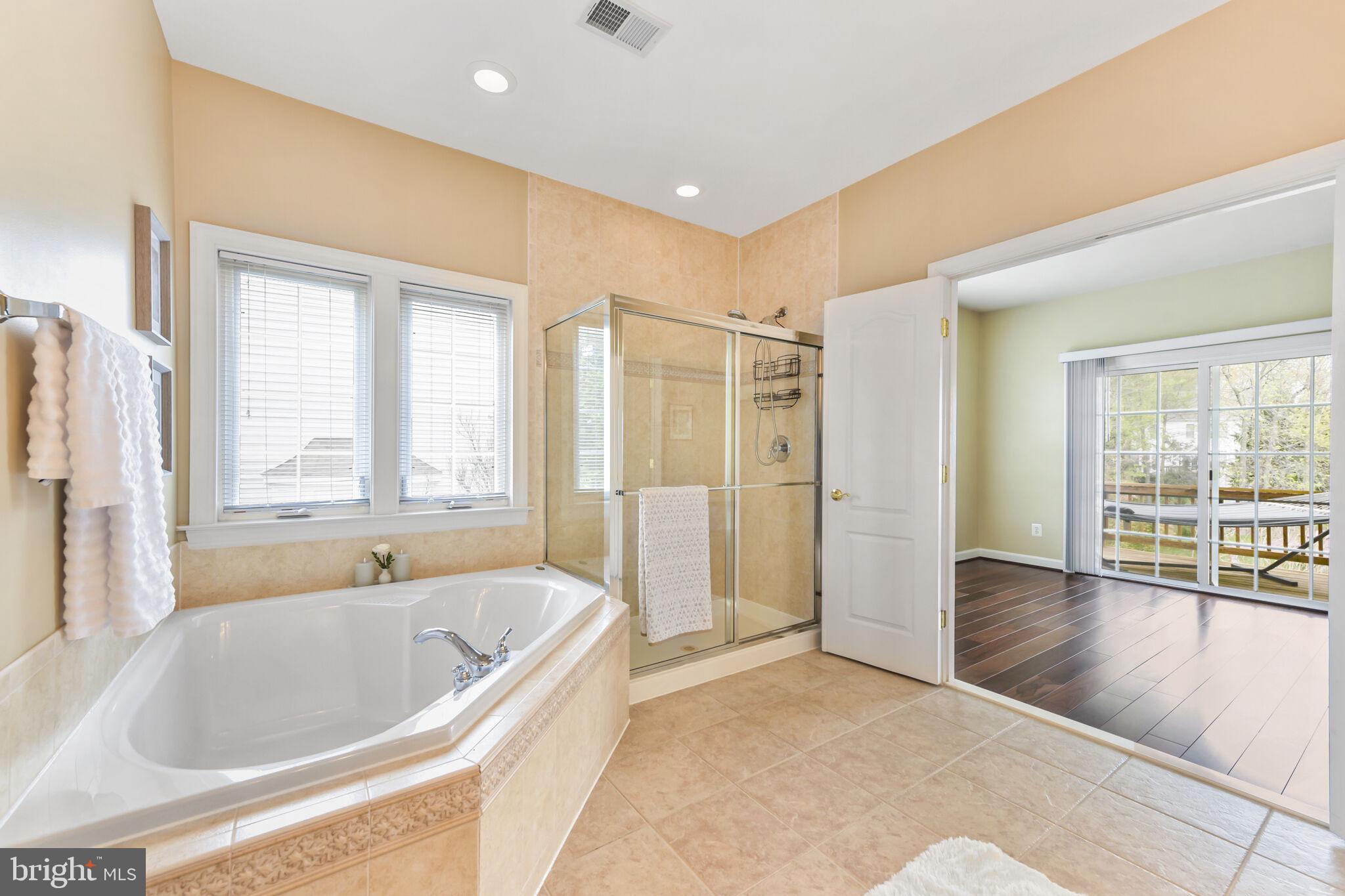 PRESIDENTIAL HILLS - Residential