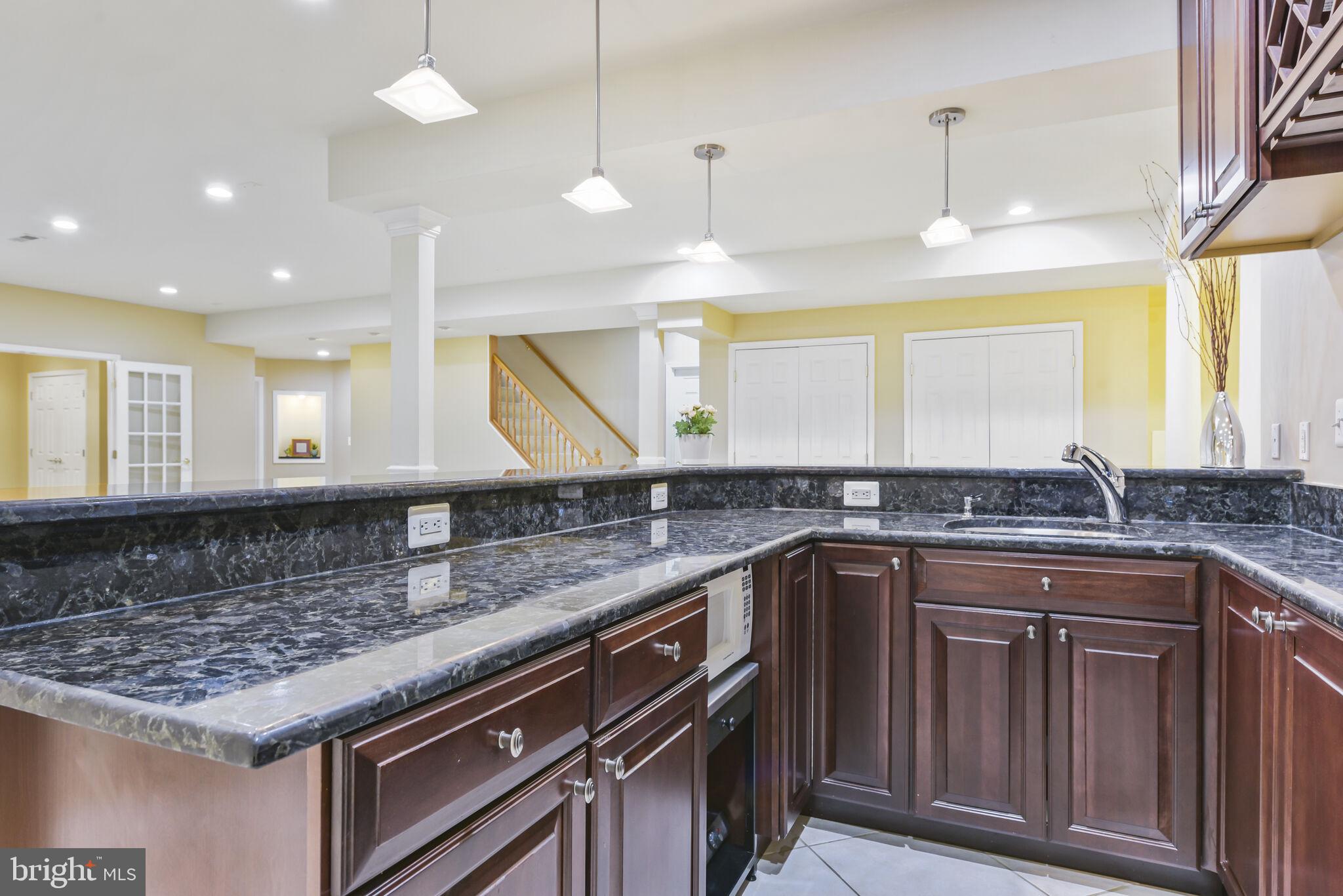 PRESIDENTIAL HILLS - Residential