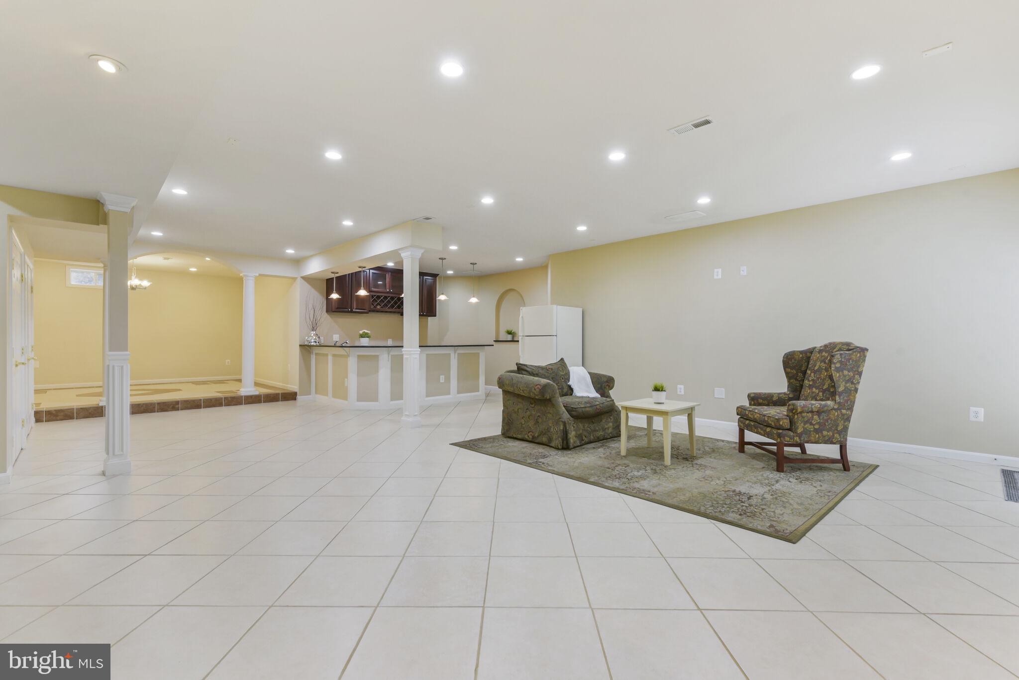 PRESIDENTIAL HILLS - Residential