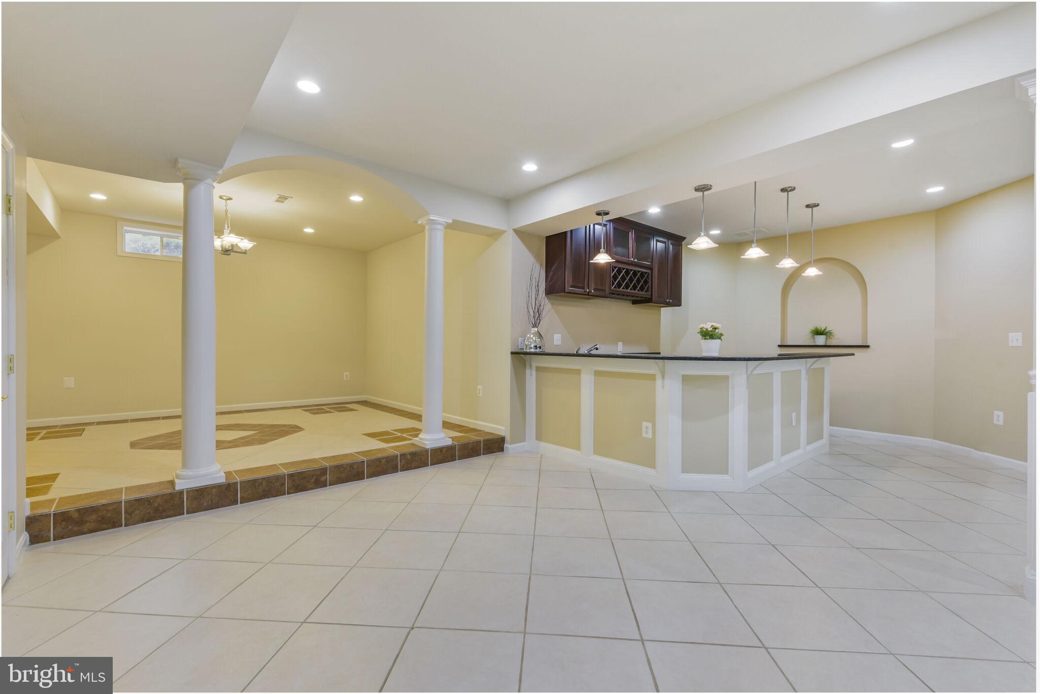 PRESIDENTIAL HILLS - Residential