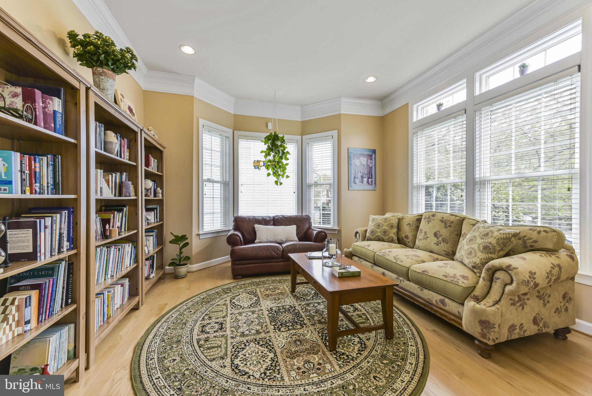 PRESIDENTIAL HILLS - Residential