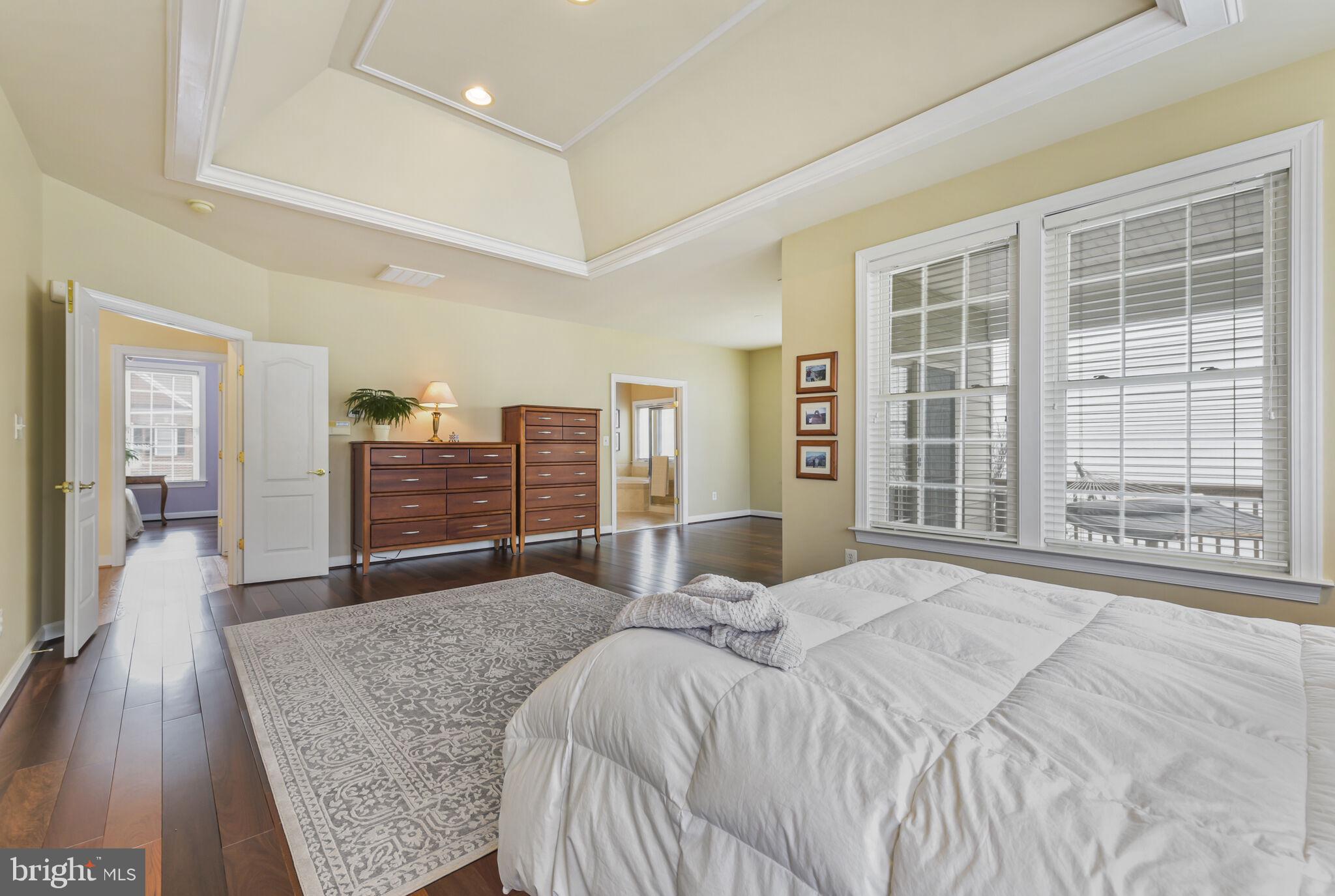 PRESIDENTIAL HILLS - Residential