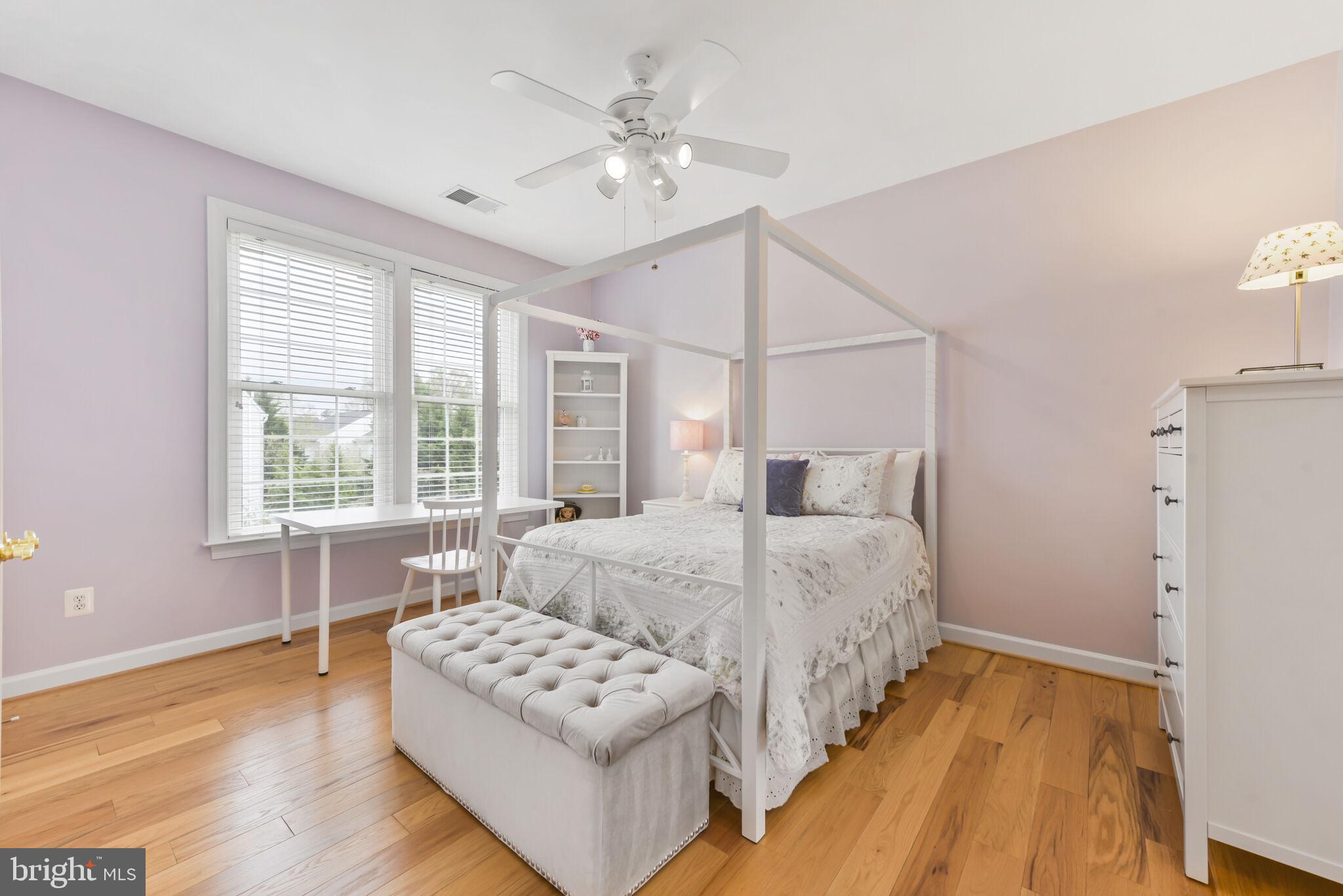 PRESIDENTIAL HILLS - Residential